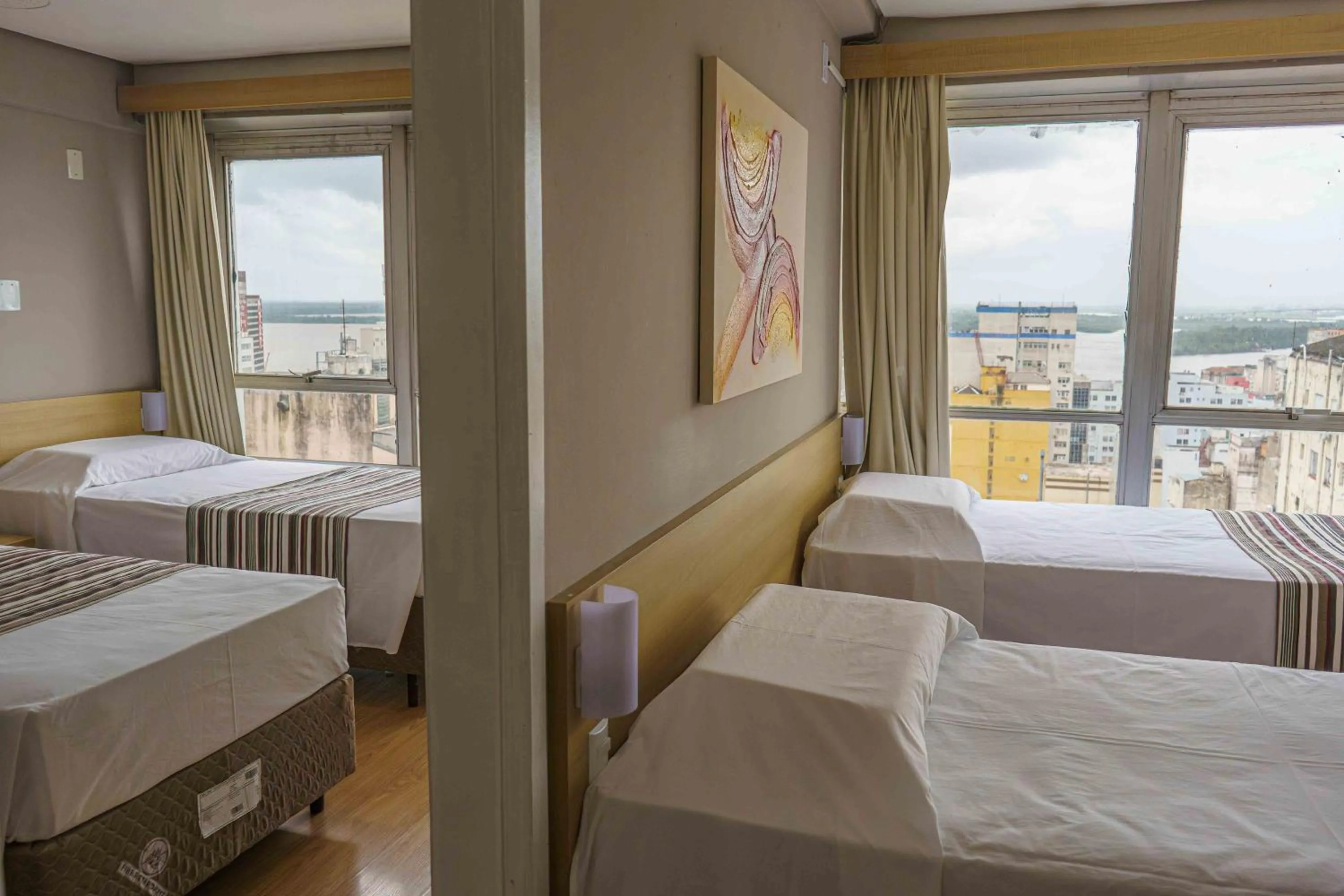 Photo of the whole room, Bed in Hotel Dan Inn Express Porto Alegre by Nacional Inn -Próximo à Arena do Grêmio, Parque Harmonia e Réveillon na Orla do Guaíba