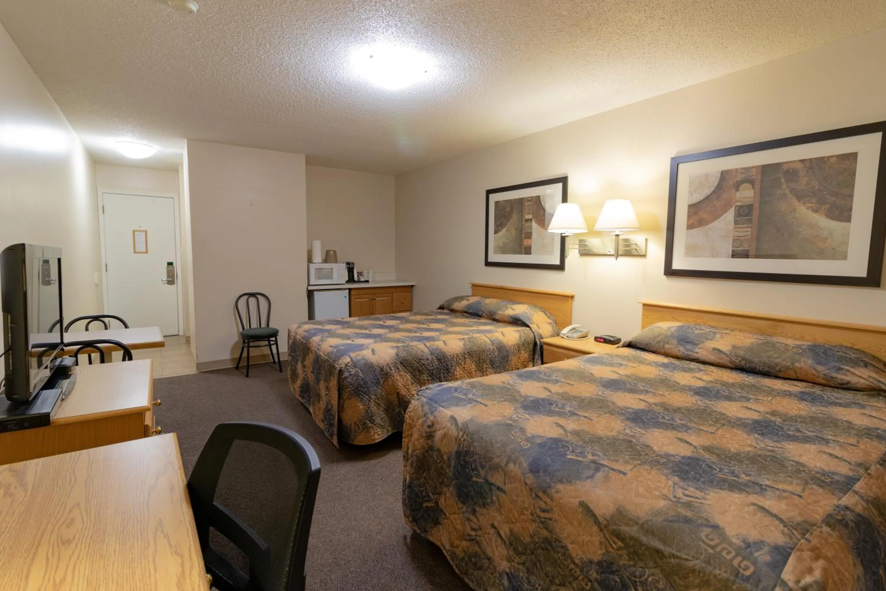 Bed in Best Maple Inn - Drayton Valley