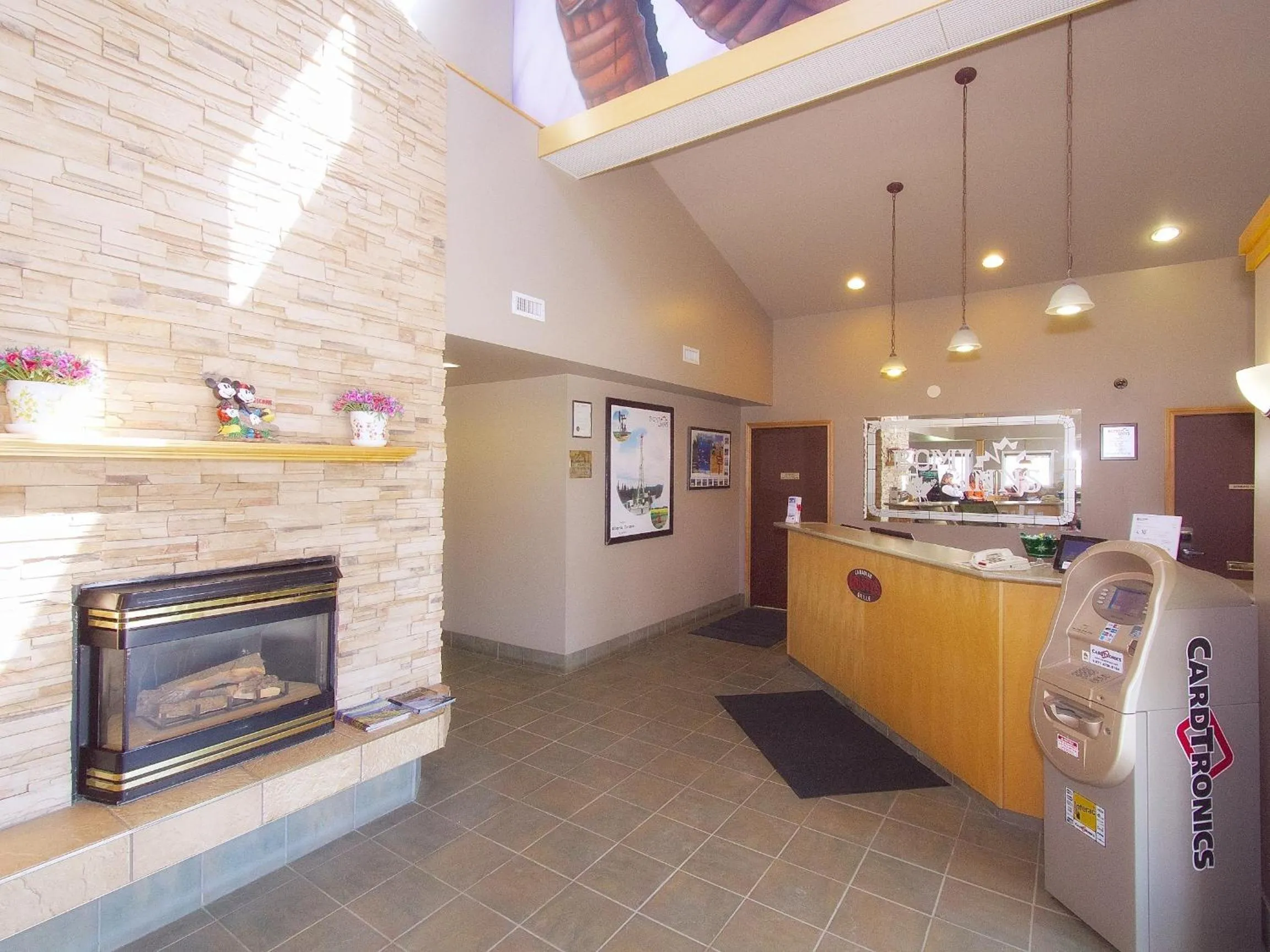 Lobby or reception in Best Maple Inn - Drayton Valley