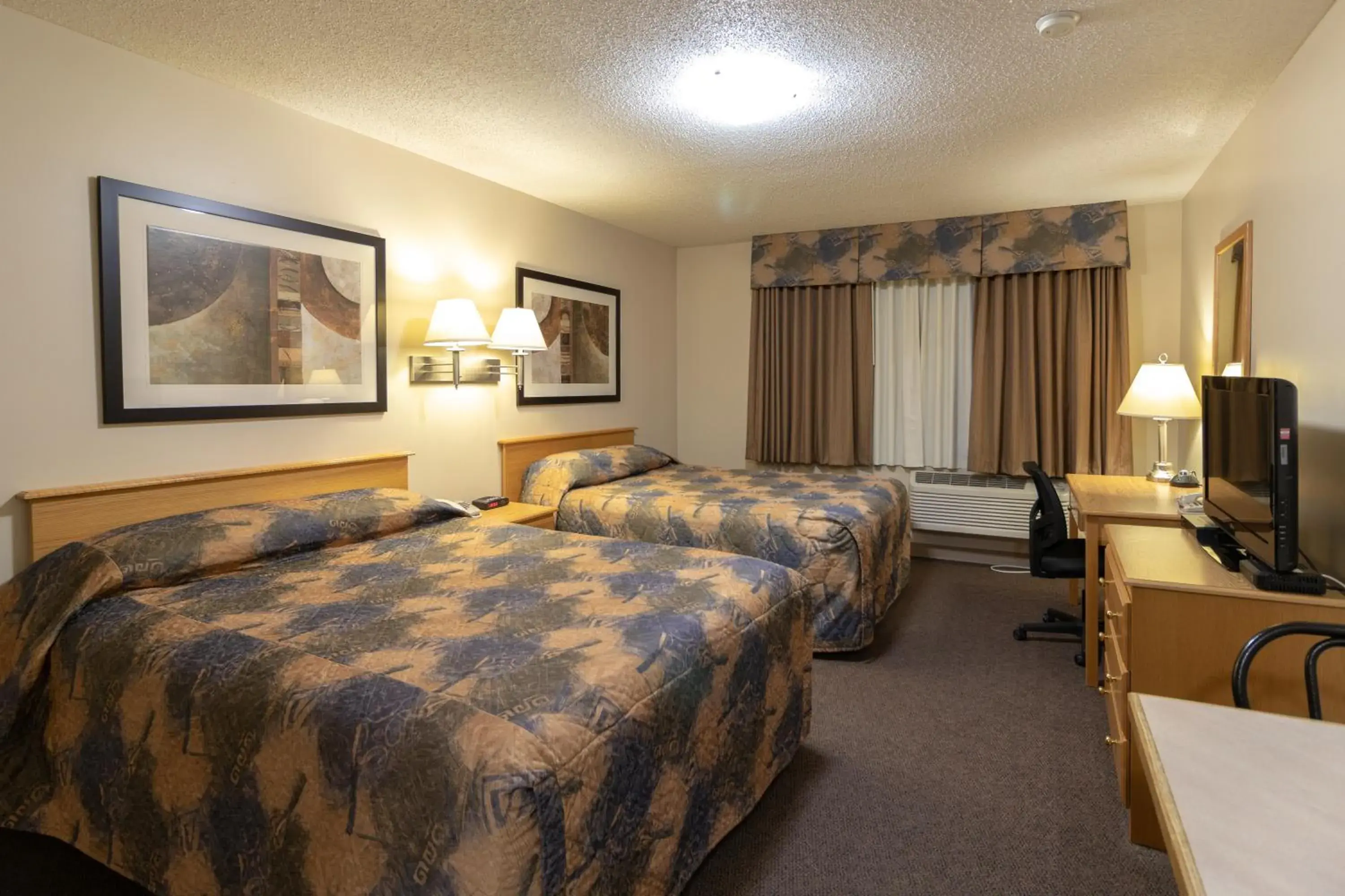 Queen Room with Two Queen Beds - Non-Smoking in Best Maple Inn - Drayton Valley Queen Room with Two Queen Beds - Non-Smoking in Best Maple Inn - Drayton Valley