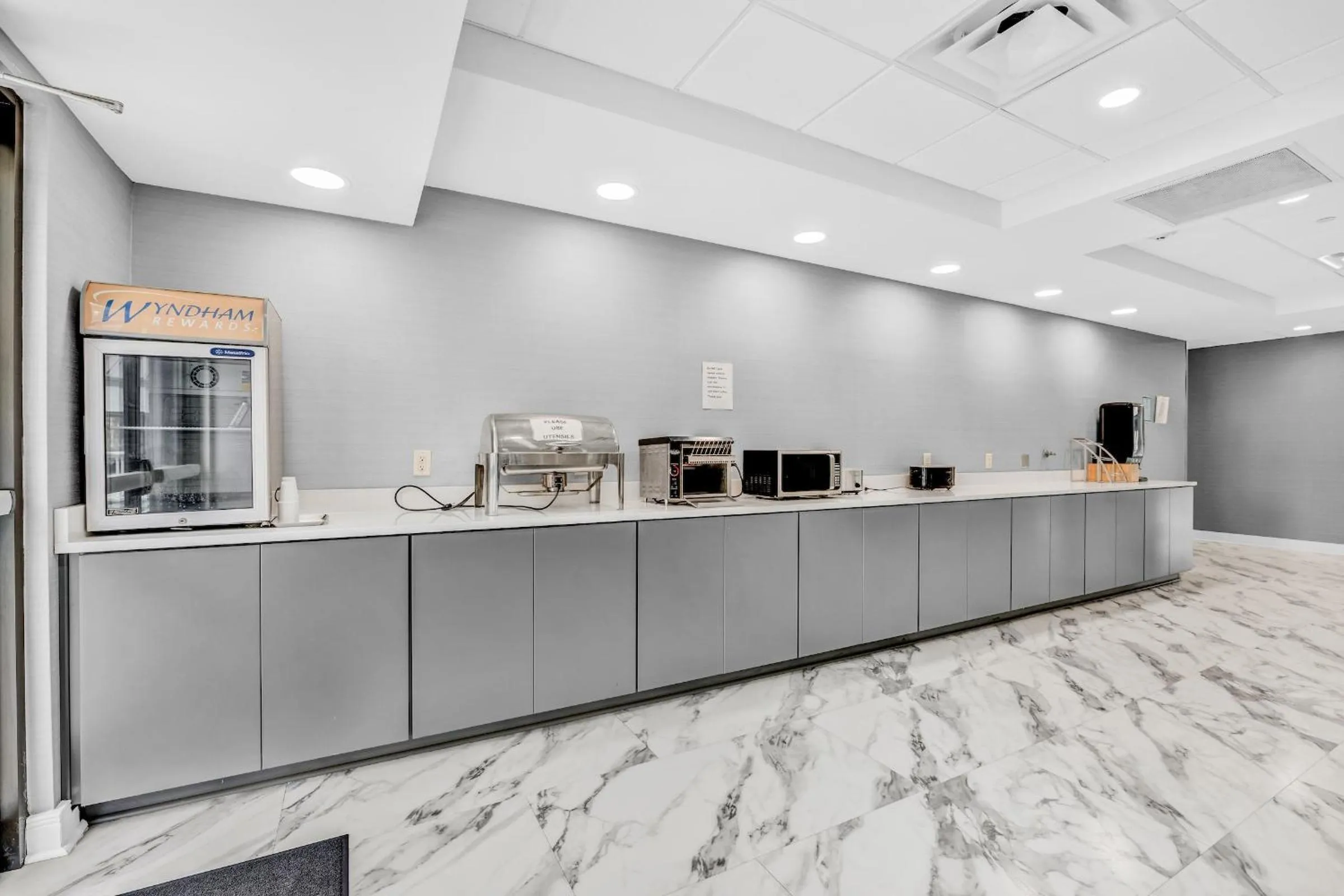 Breakfast in Wingate by Wyndham Tuscaloosa