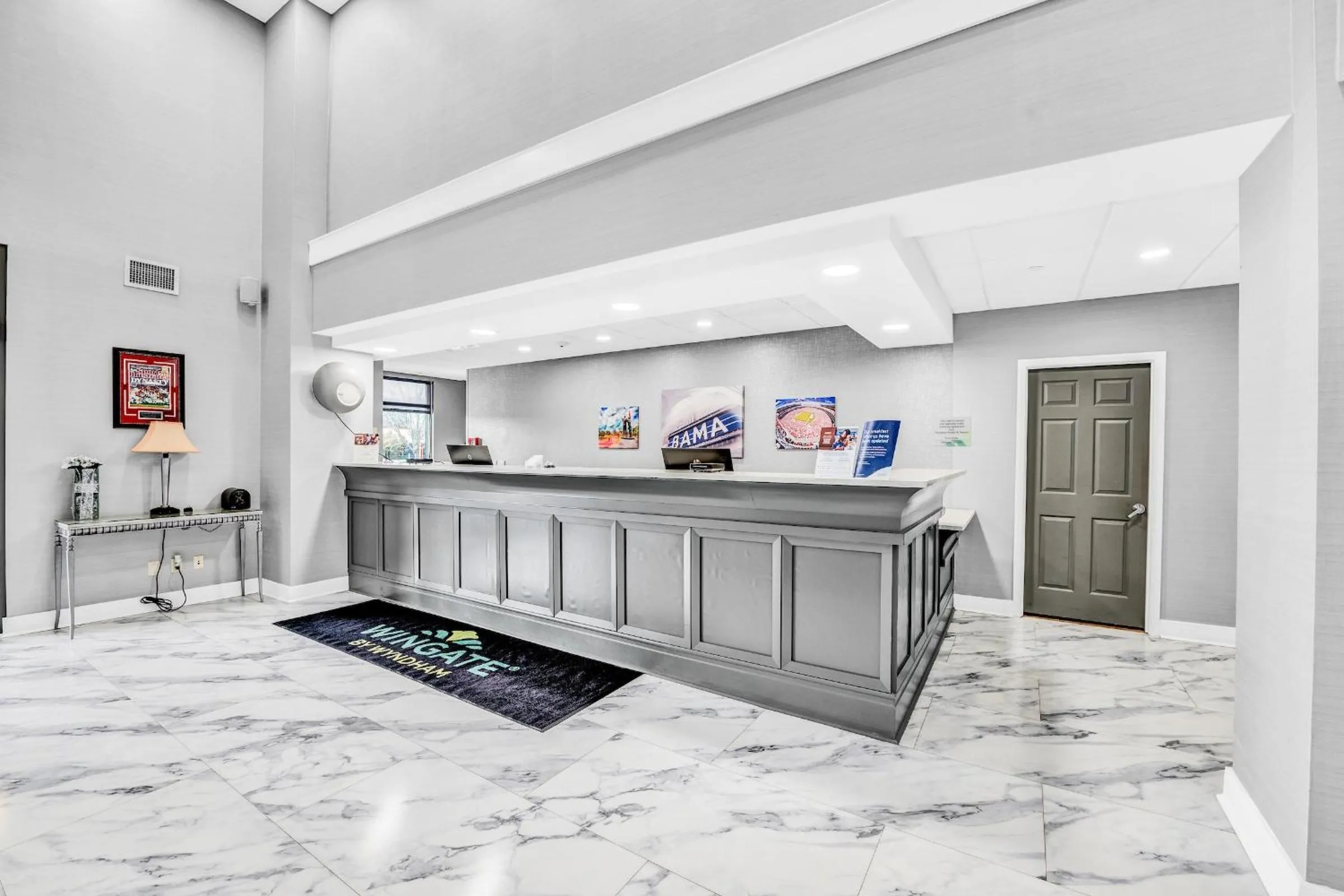 Lobby or reception in Wingate by Wyndham Tuscaloosa