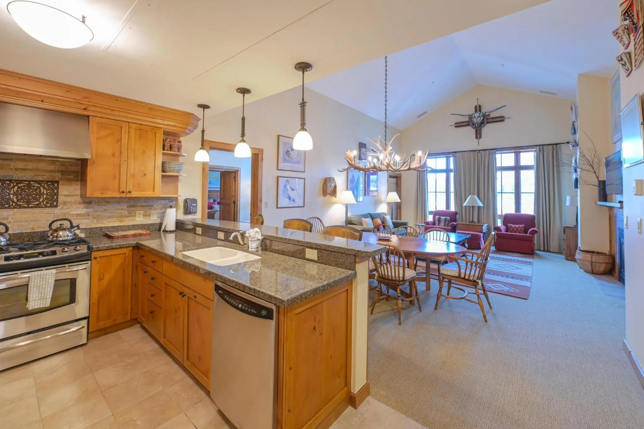 Kitchen or kitchenette in The Lodge at Mountaineer Square, A Vail Resorts Property