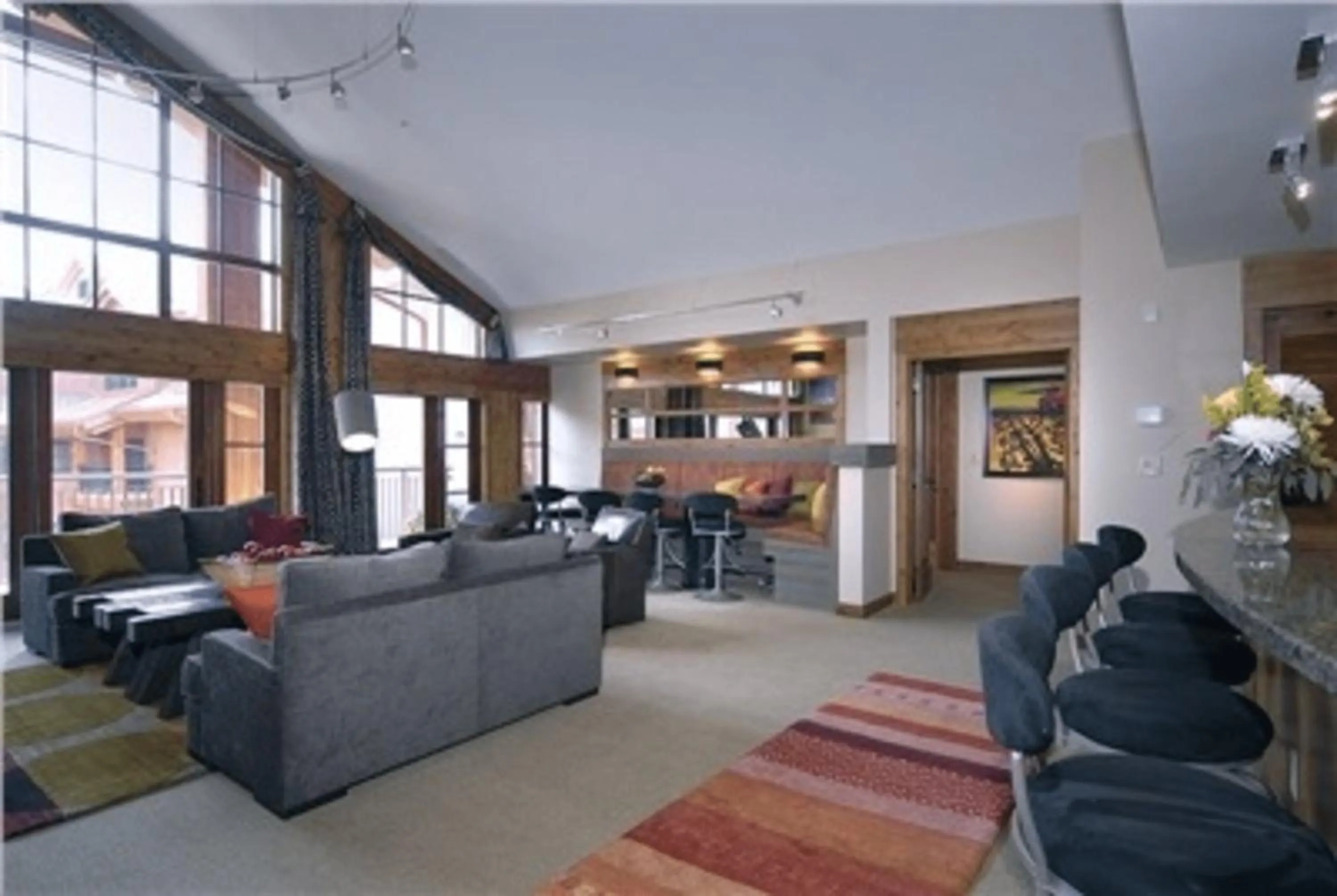 Living room in The Lodge at Mountaineer Square, A Vail Resorts Property