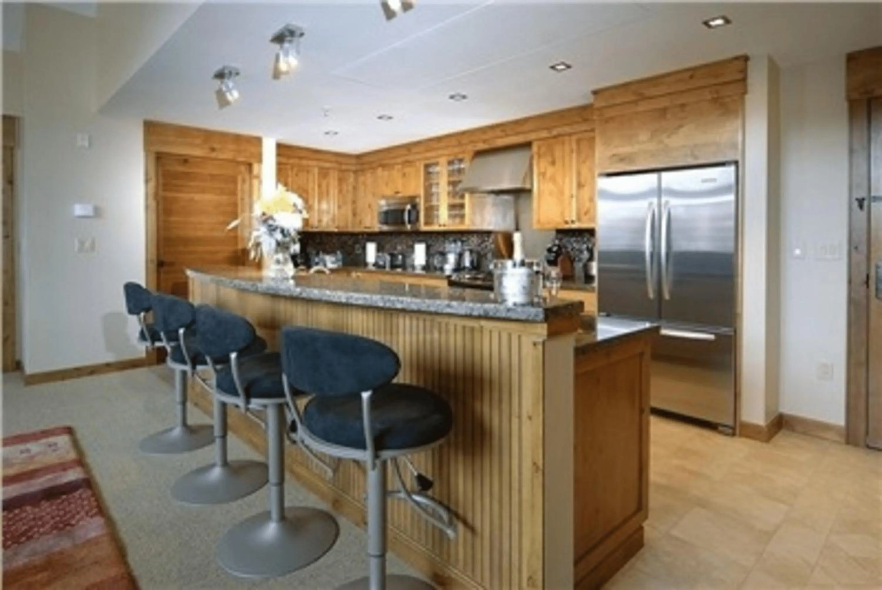 Kitchen or kitchenette in The Lodge at Mountaineer Square, A Vail Resorts Property