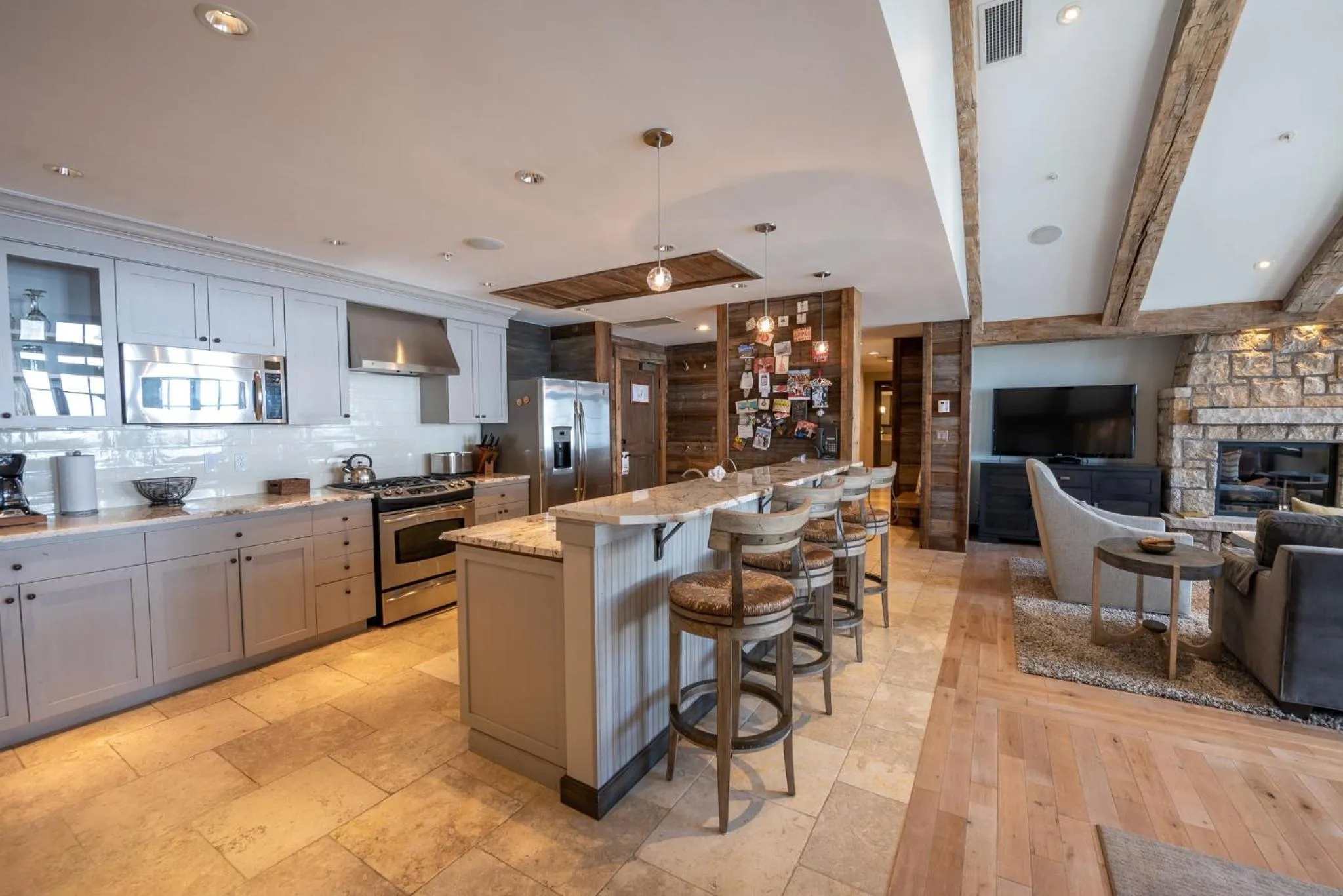 Kitchen or kitchenette in The Lodge at Mountaineer Square, A Vail Resorts Property