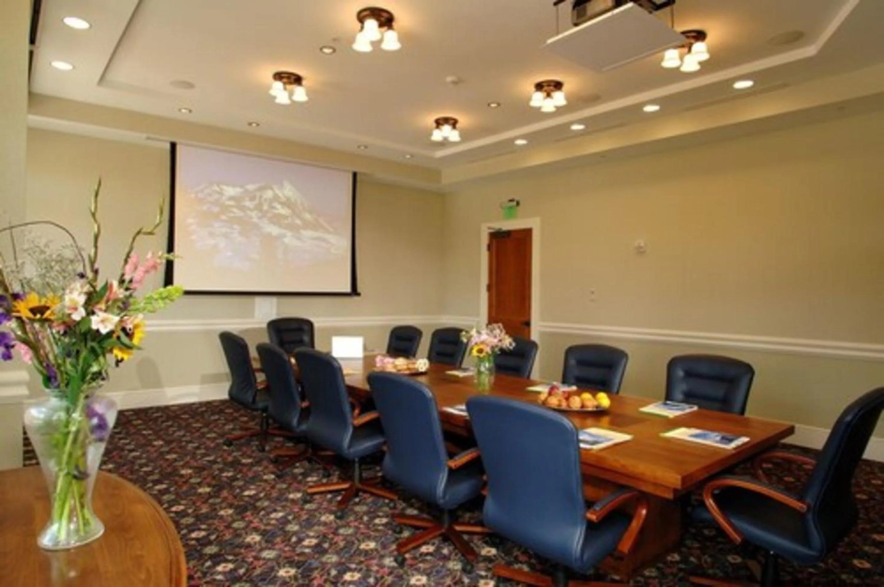 Meeting/conference room in The Lodge at Mountaineer Square, A Vail Resorts Property