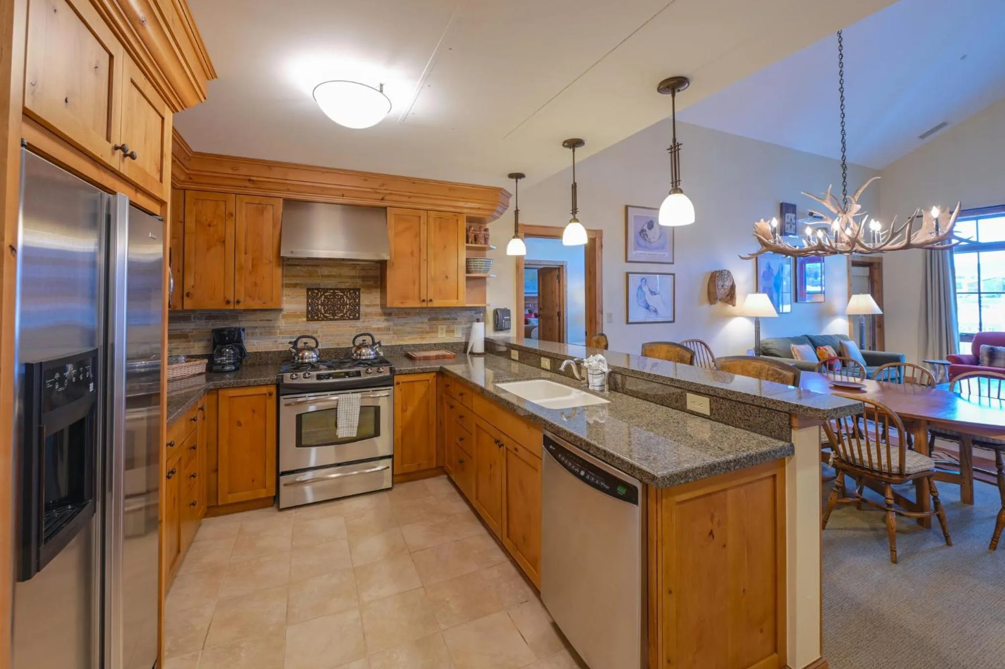 Kitchen or kitchenette in The Lodge at Mountaineer Square, A Vail Resorts Property