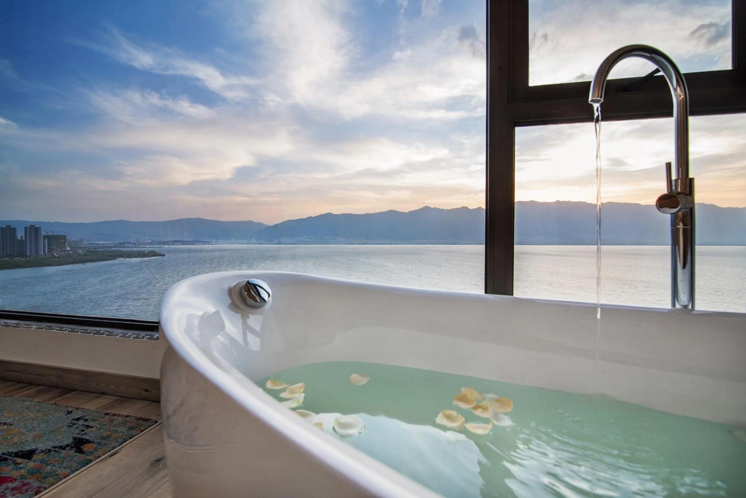 Yuanshanqing·Stone Hill Seaview Guesthouse