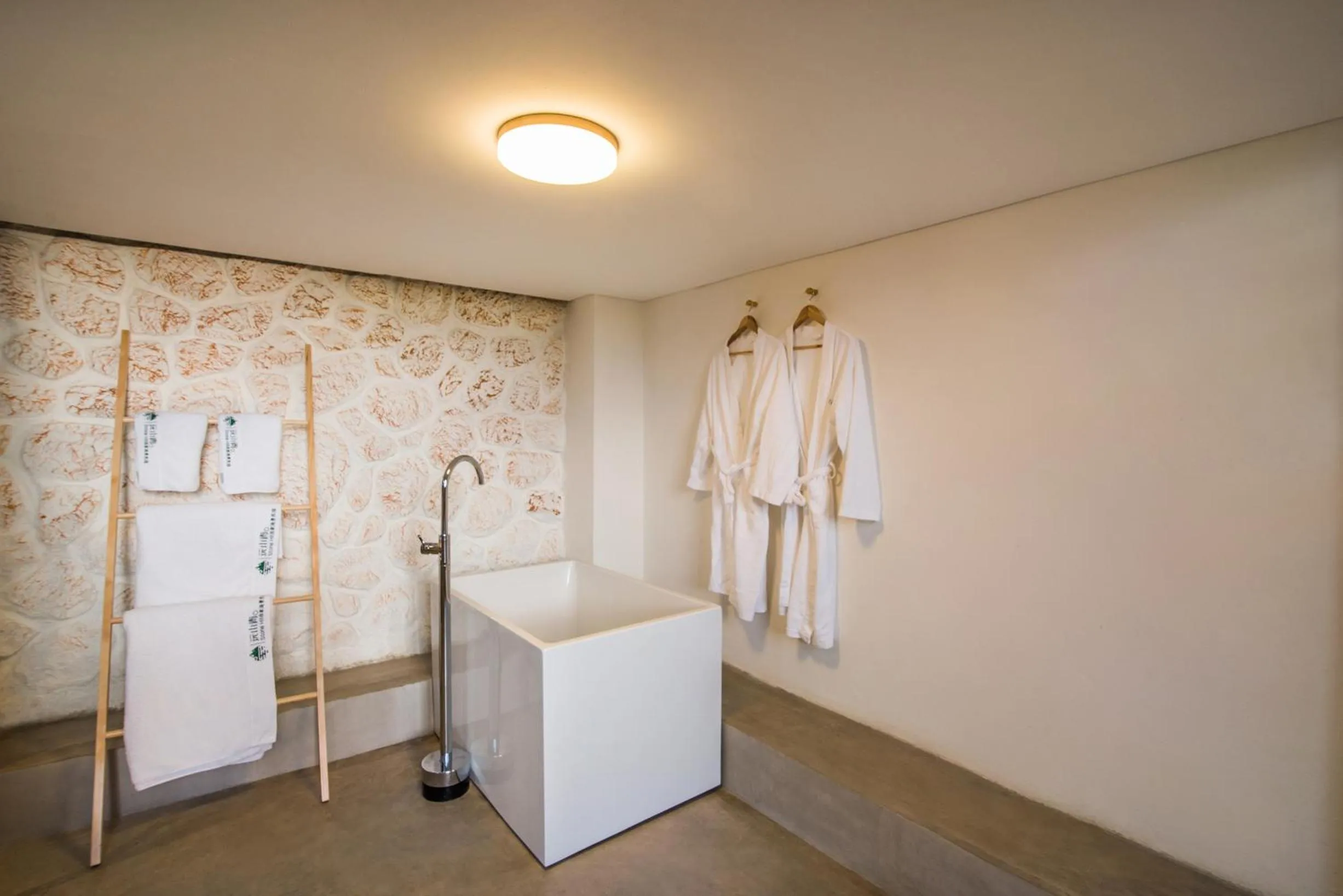 Yuanshanqing·Stone Hill Seaview Guesthouse