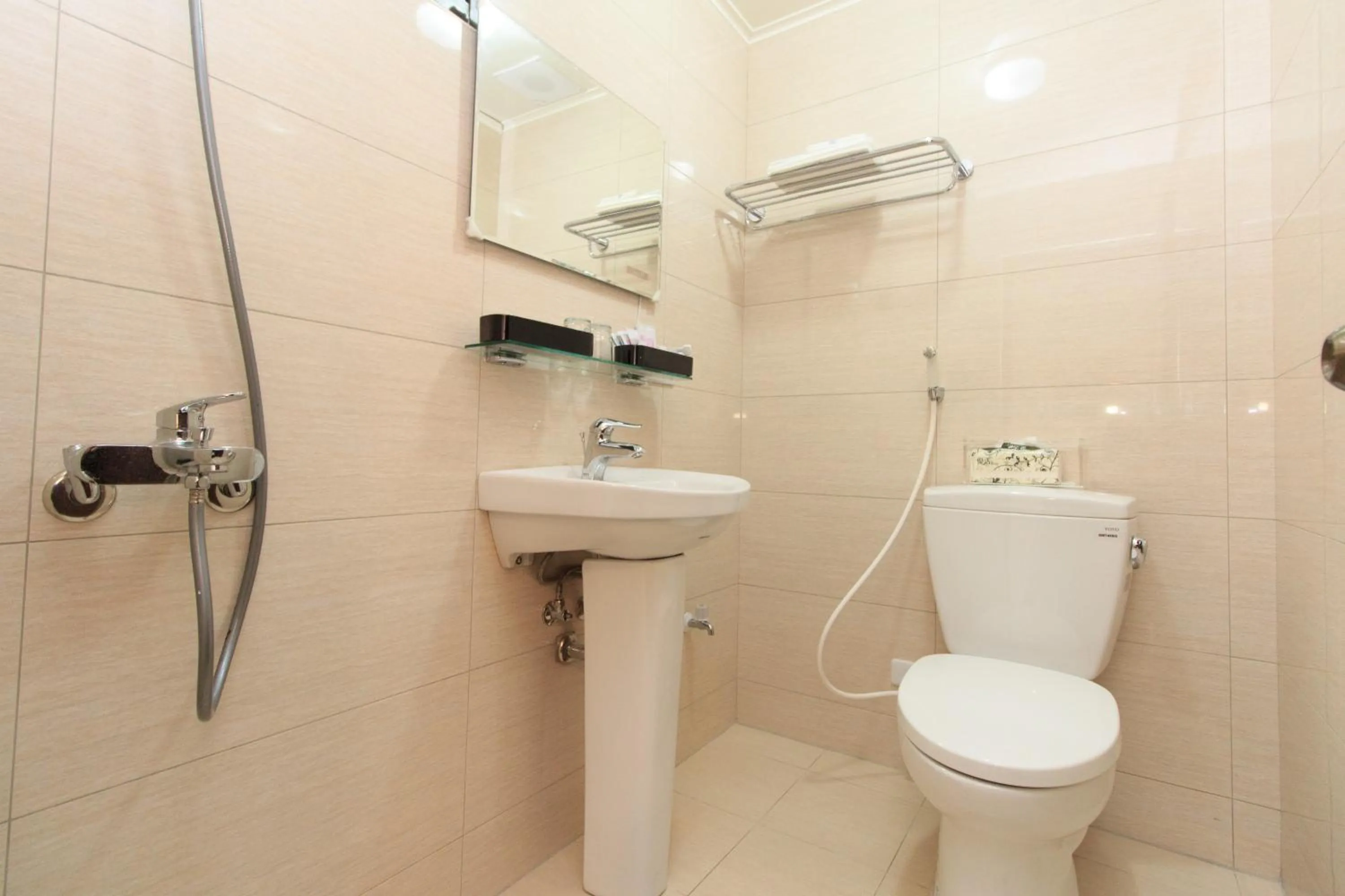 Yilan Dongshan Cypress B&B