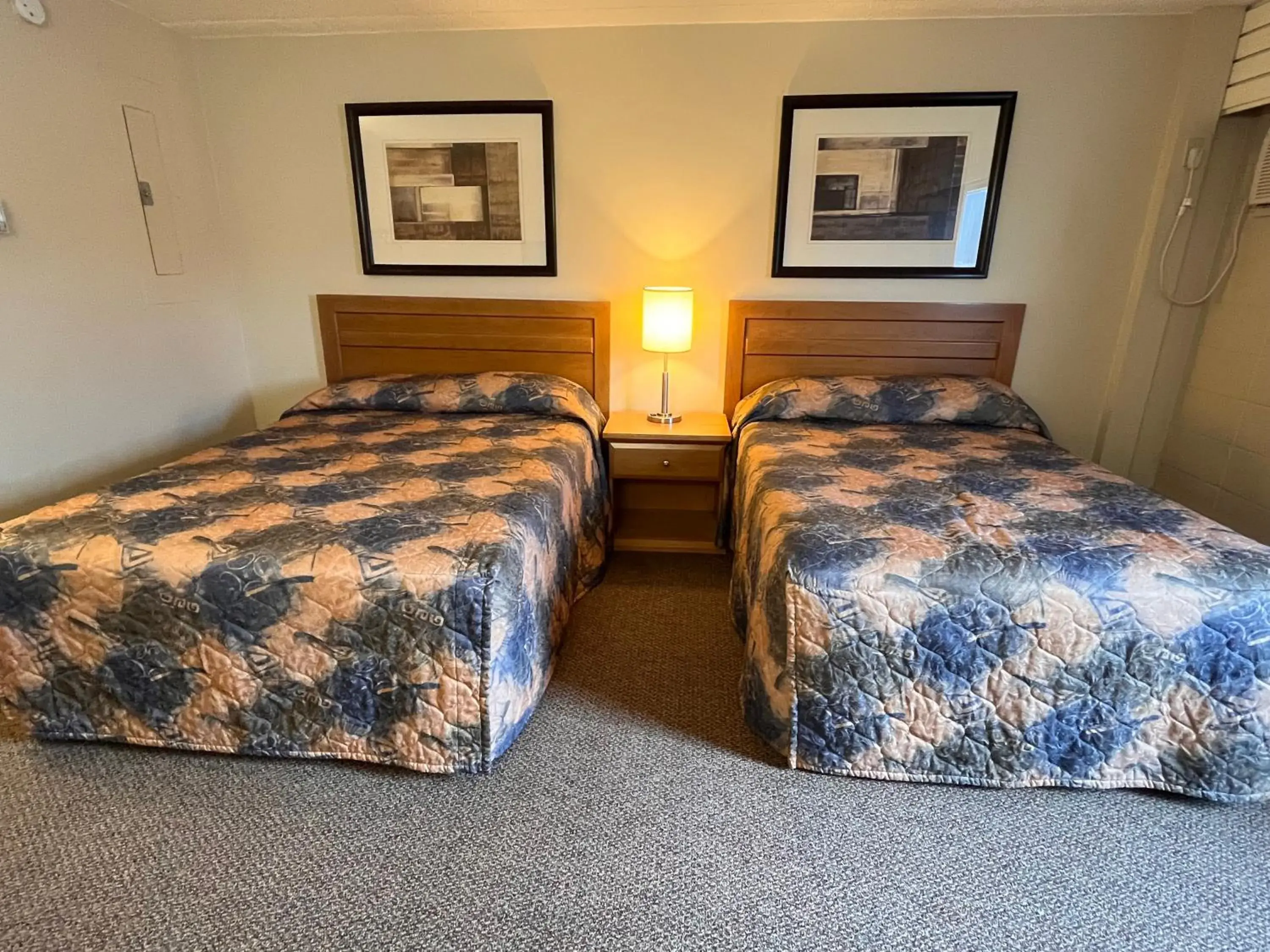 Basic Double Room in BCMInns - Peace River Basic Double Room in BCMInns - Peace River