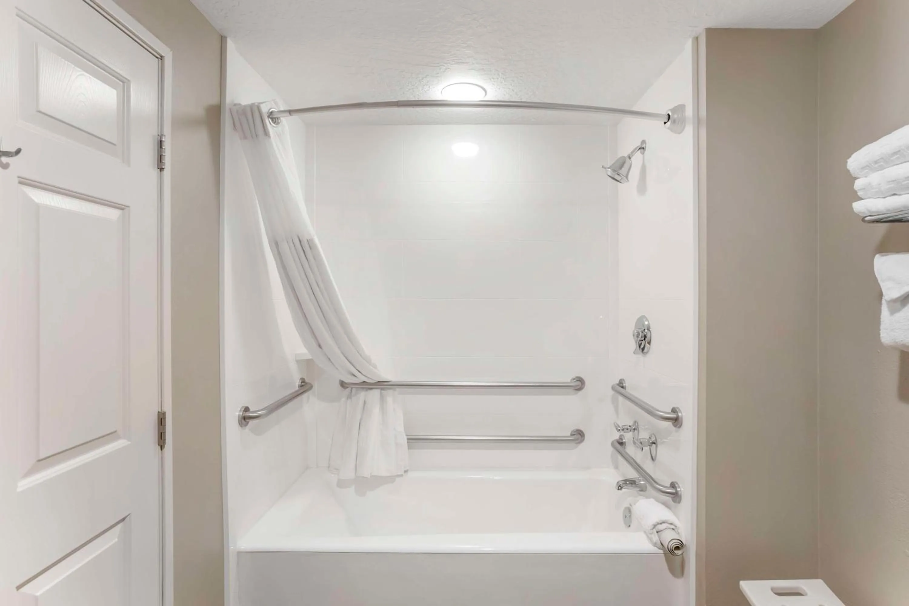 Bathroom in Best Western Plus Grant Creek Inn