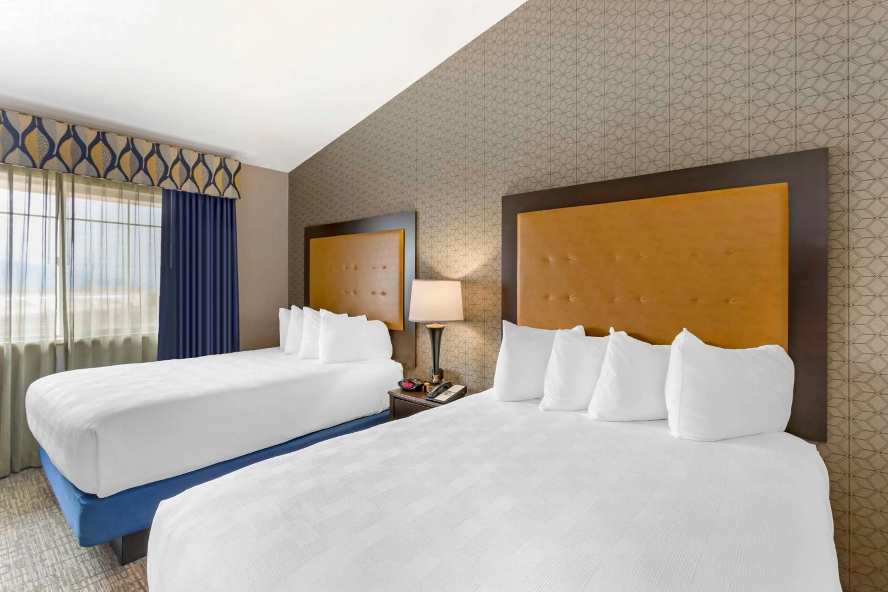 Bedroom, Bed in Best Western Plus Grant Creek Inn