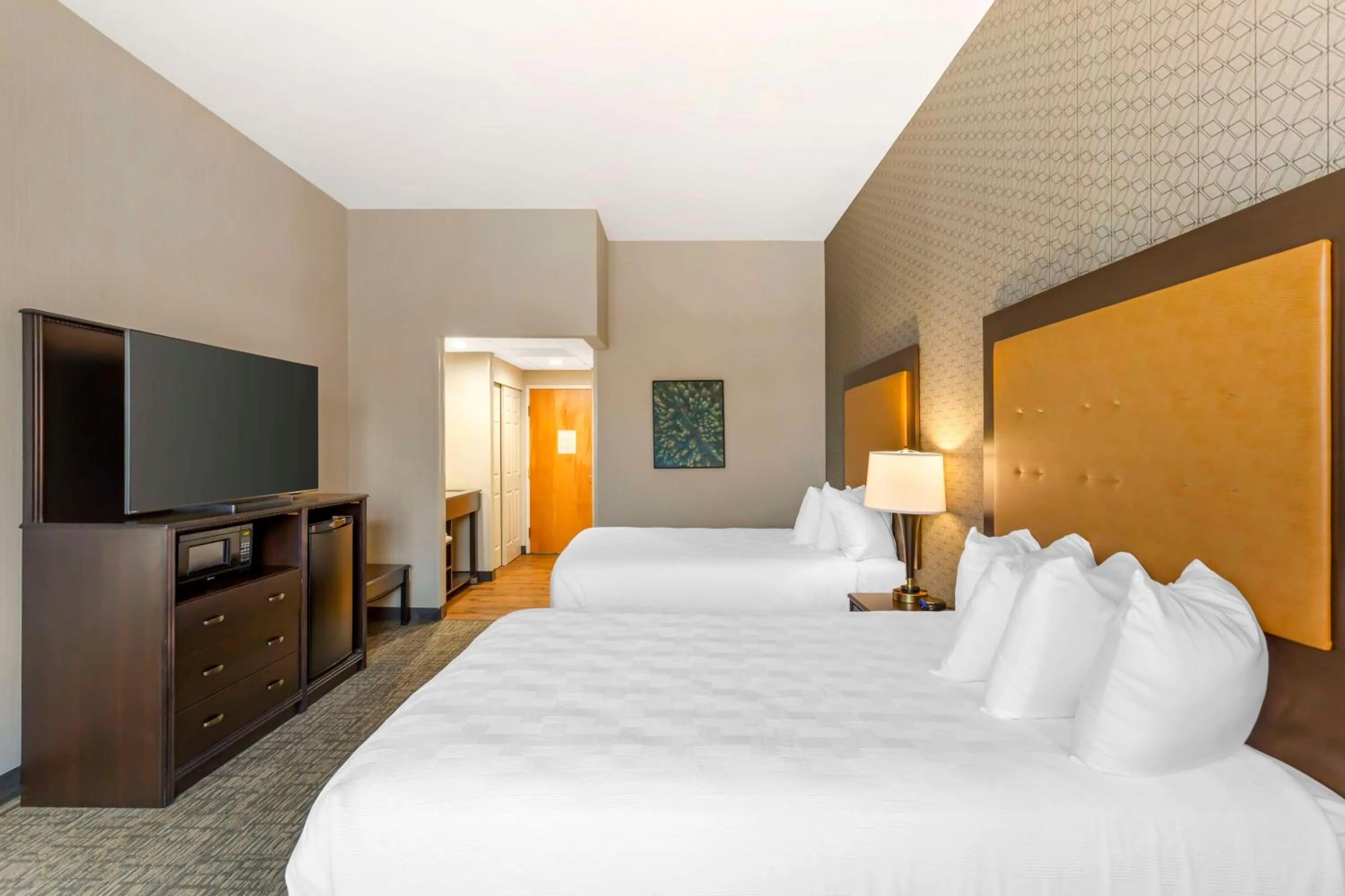 Bedroom, Bed in Best Western Plus Grant Creek Inn