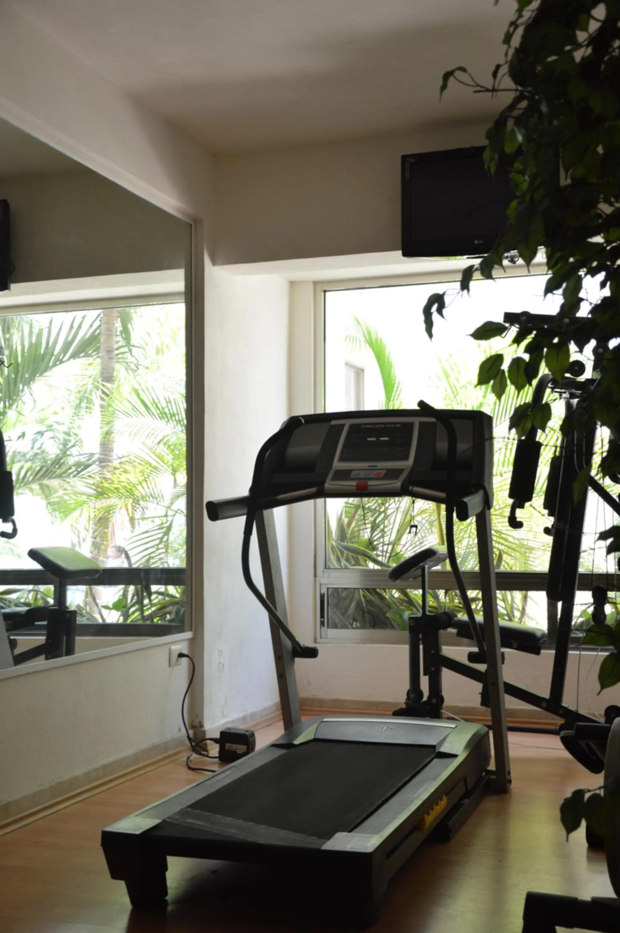 Fitness centre/facilities in Ambiance Suites