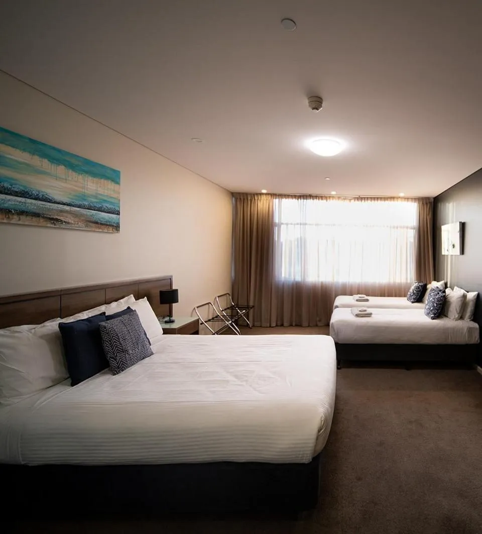 Bedroom, Bed in Sfera's Park Suites & Convention Centre