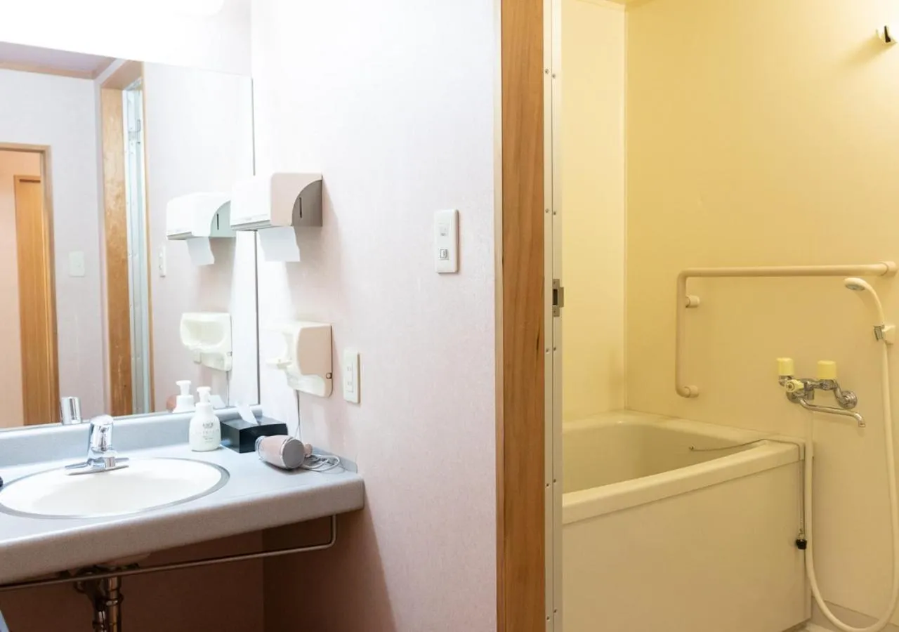 Area and facilities in Uematsuya