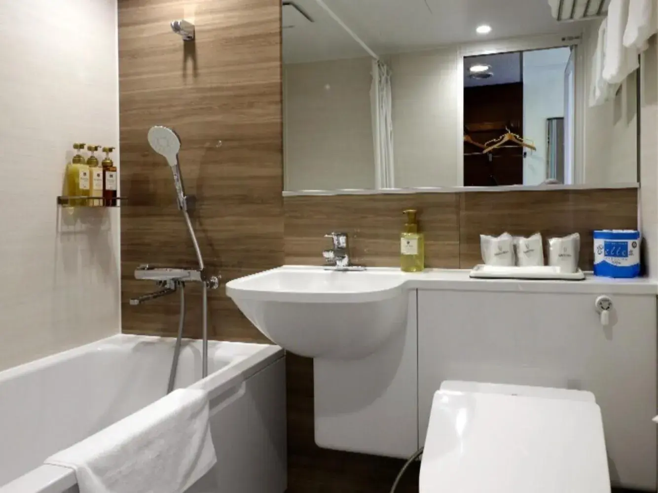 Twin Room - Non-Smoking in Hotel Union Twin Room - Non-Smoking in Hotel Union