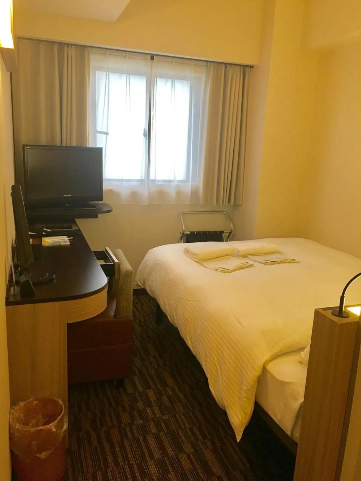 Photo of the whole room, Bed in Smile Hotel Tokyo Asagaya