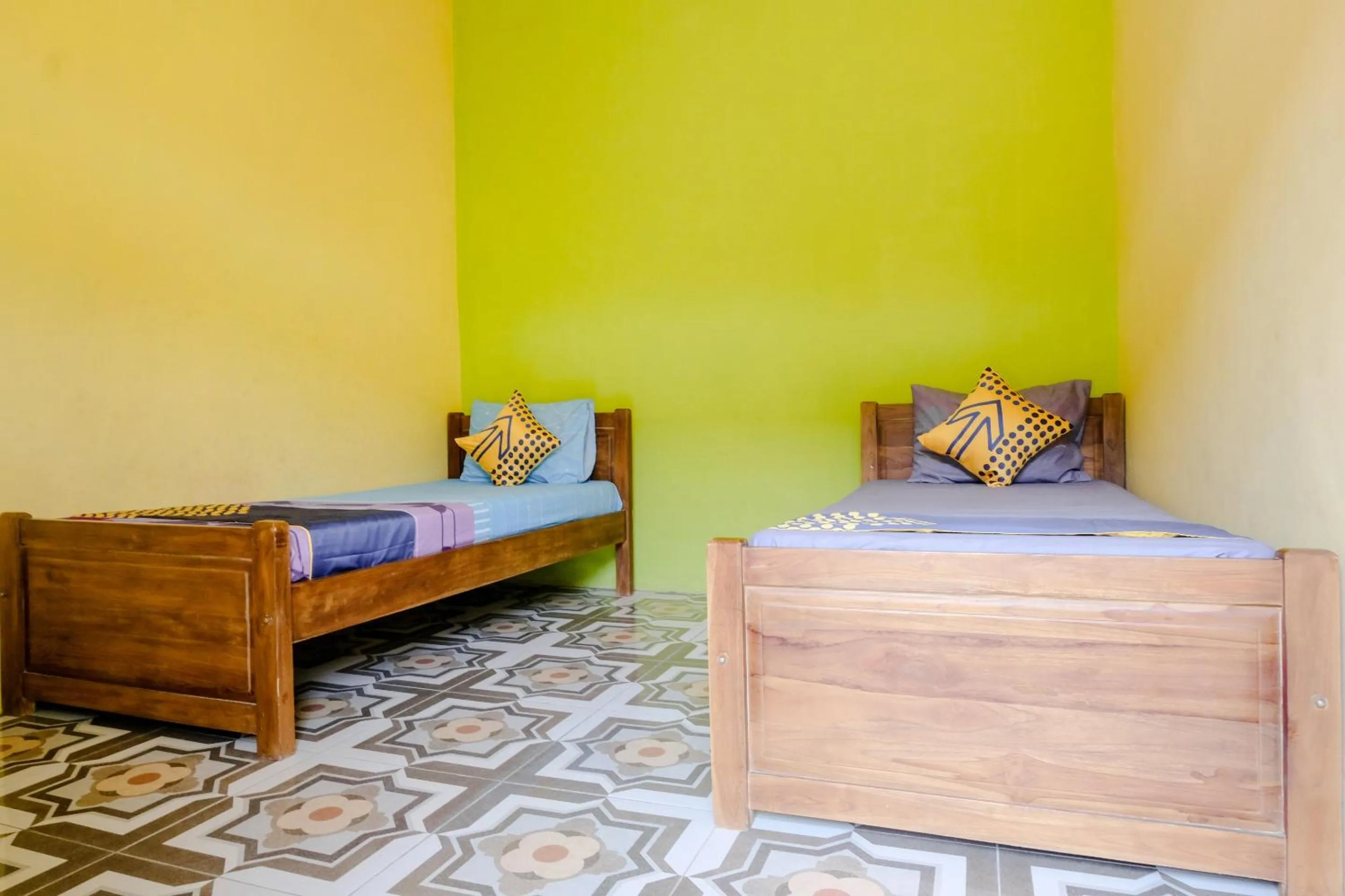 Bedroom, Bed in Hotel O Ilyasa Family