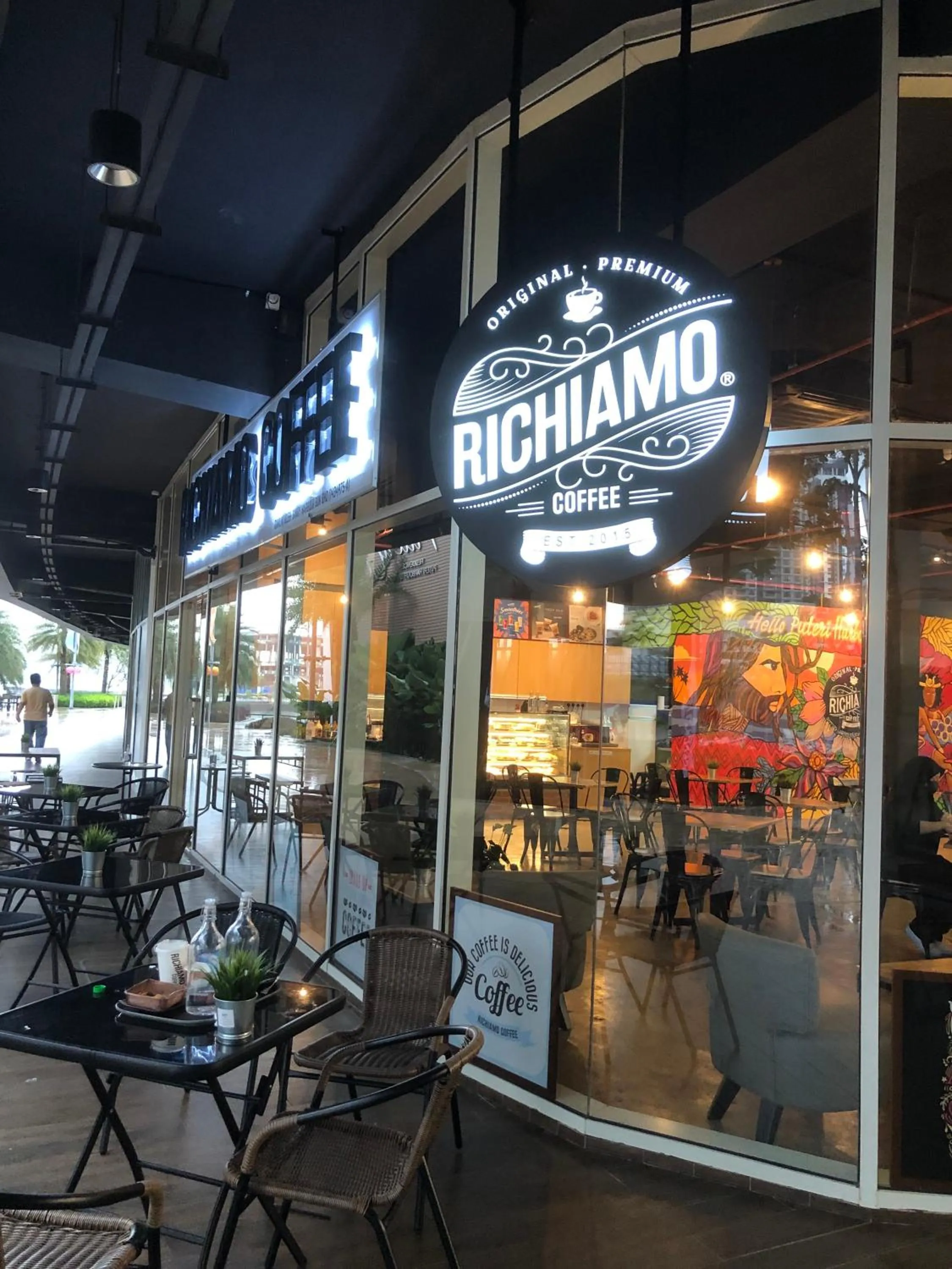 Restaurant/places to eat in Teega Residence @ Cosy Seafront Living