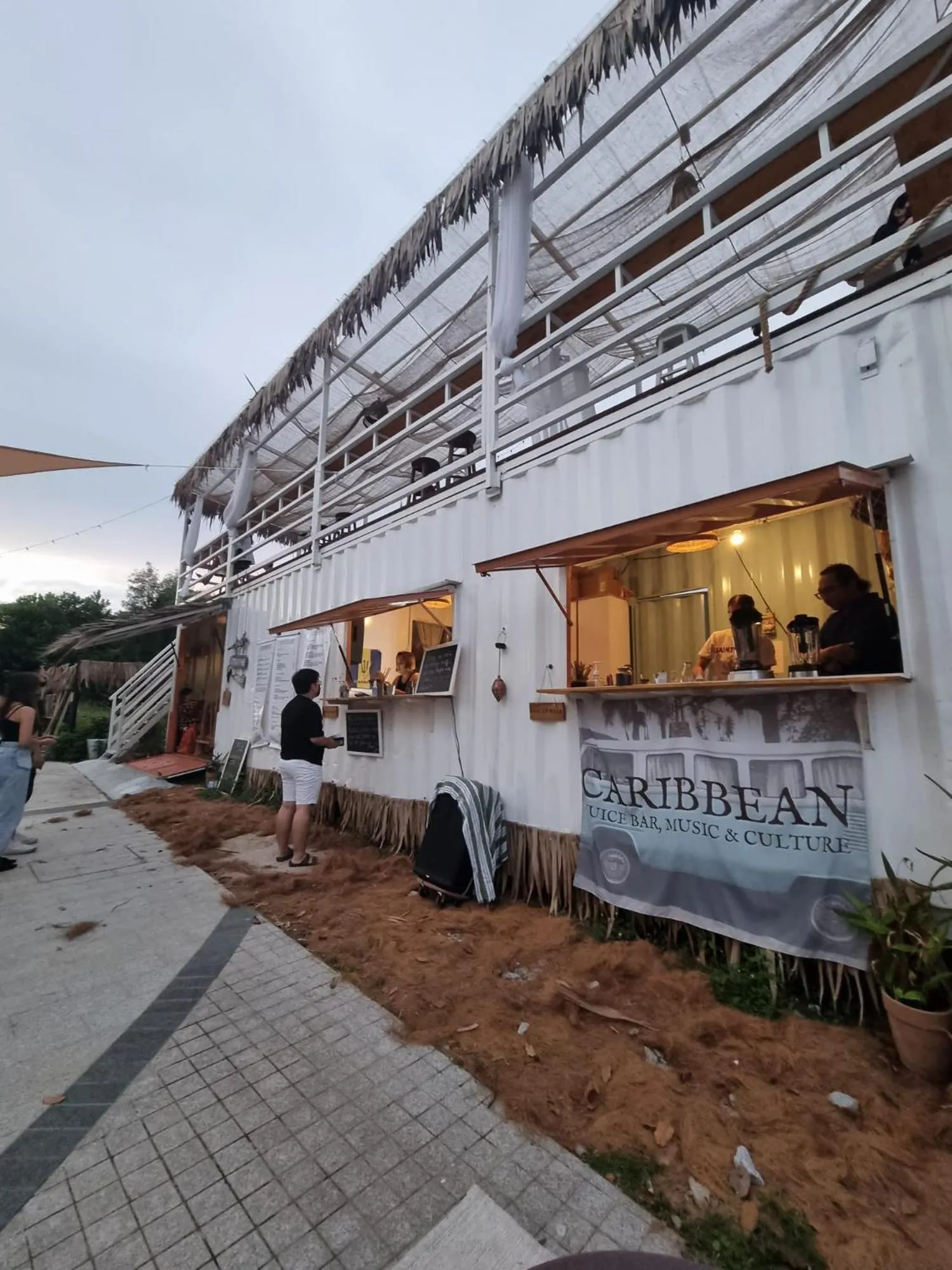 Restaurant/places to eat in Teega Residence @ Cosy Seafront Living