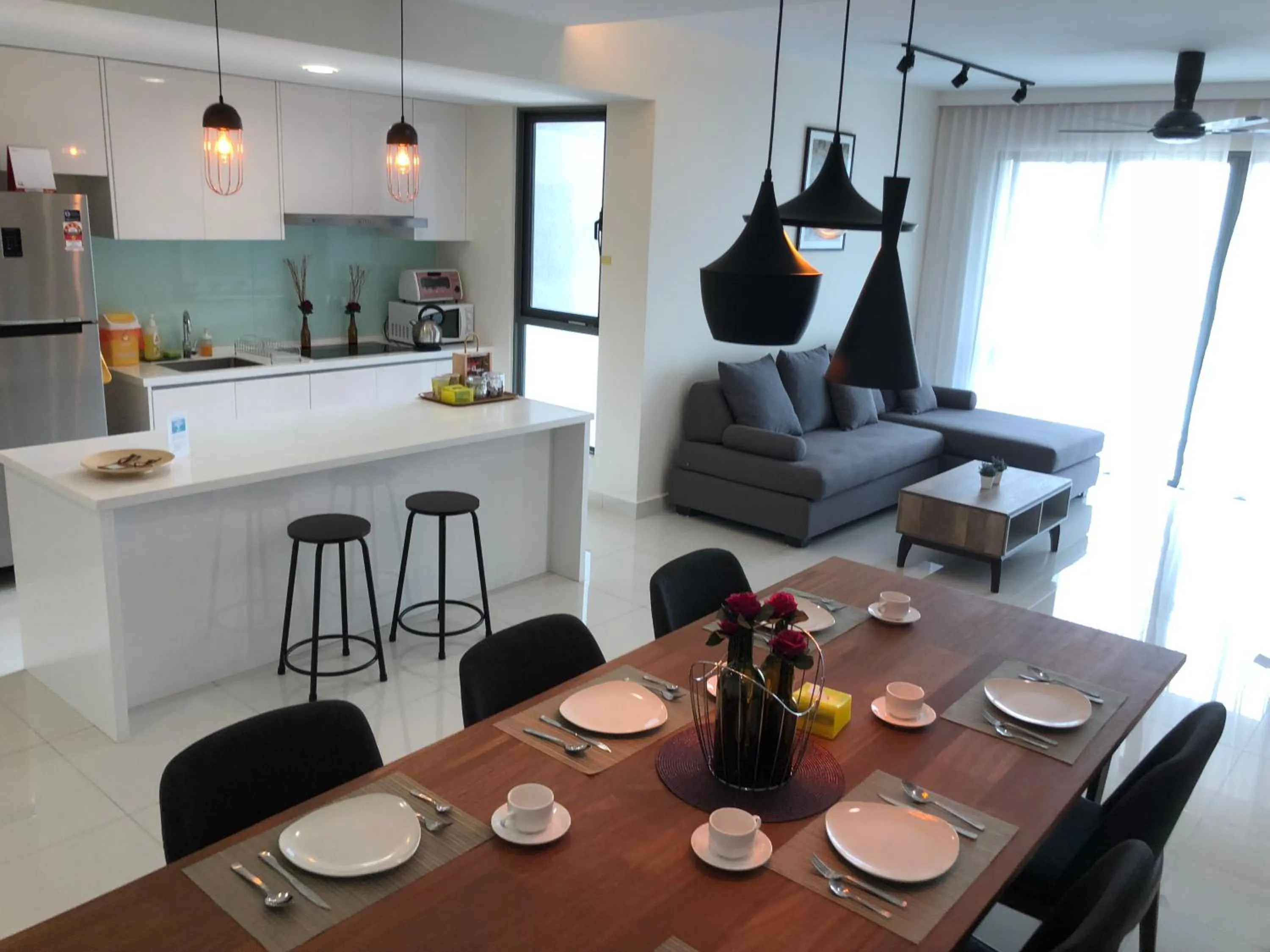 Dining area in Teega Residence @ Cosy Seafront Living