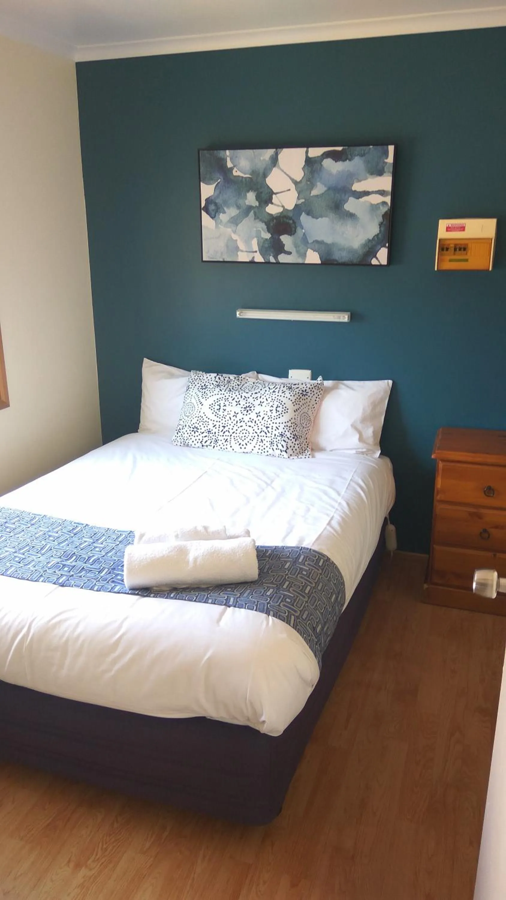 Bed in Oval Motel - Murray Bridge