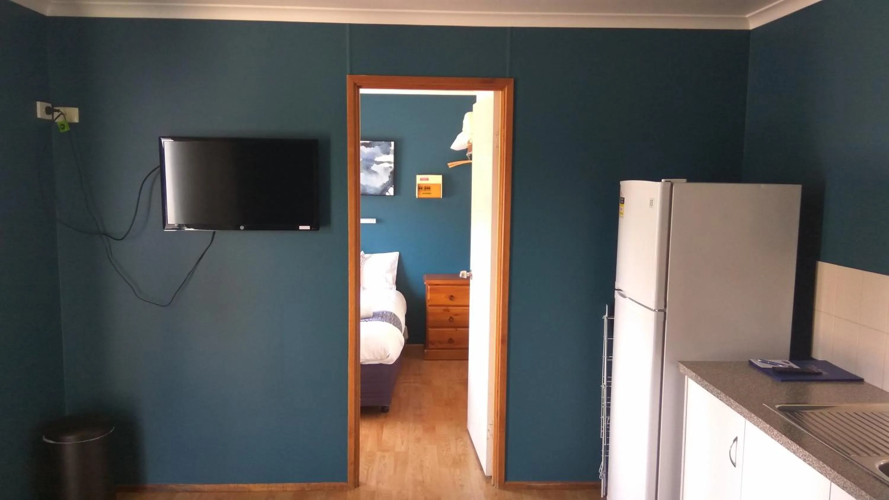 TV and multimedia in Oval Motel - Murray Bridge