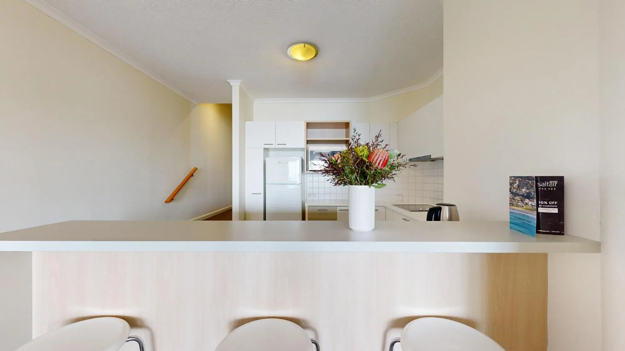 kitchen, Bed in Cumberland Lorne Resort
