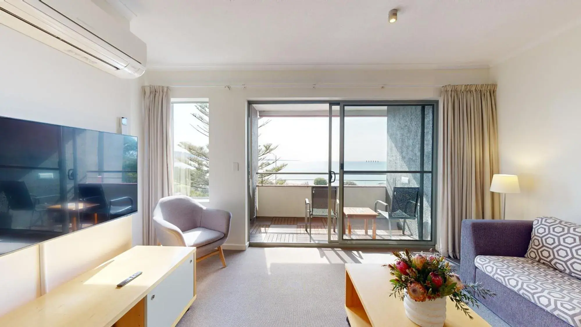 2 Bedroom Ocean Front in Cumberland Lorne Resort 2 Bedroom Ocean Front in Cumberland Lorne Resort