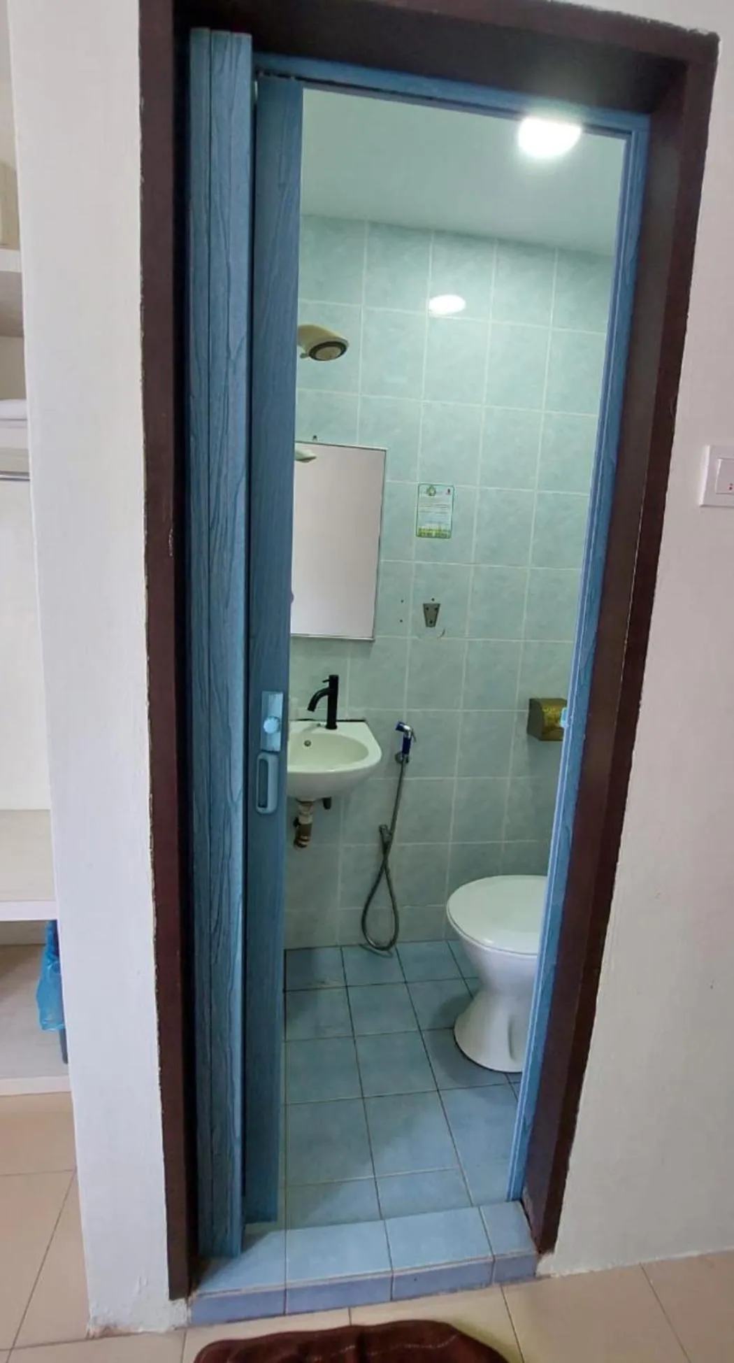 Bathroom in Angsoka Hotel