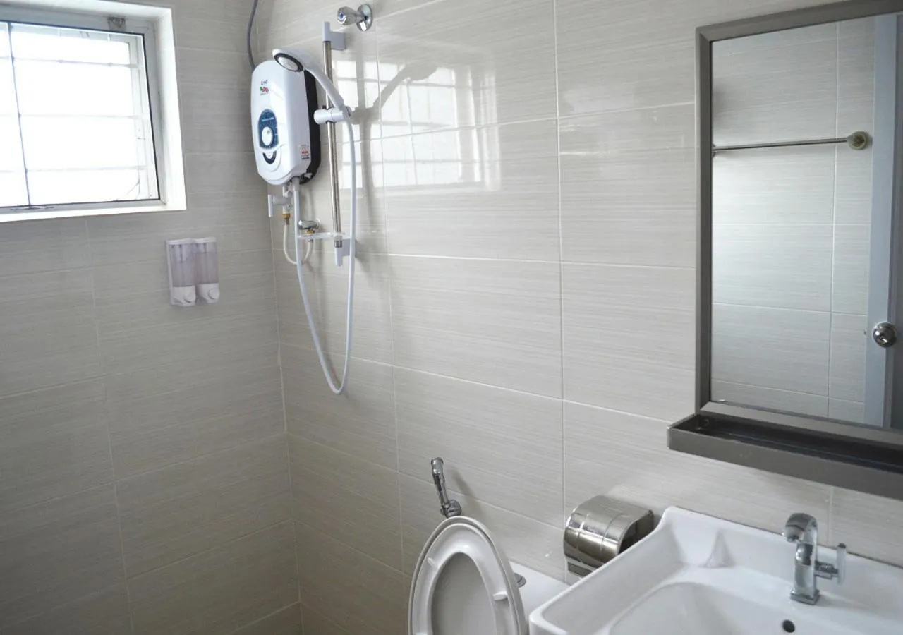 Bathroom in Angsoka Hotel