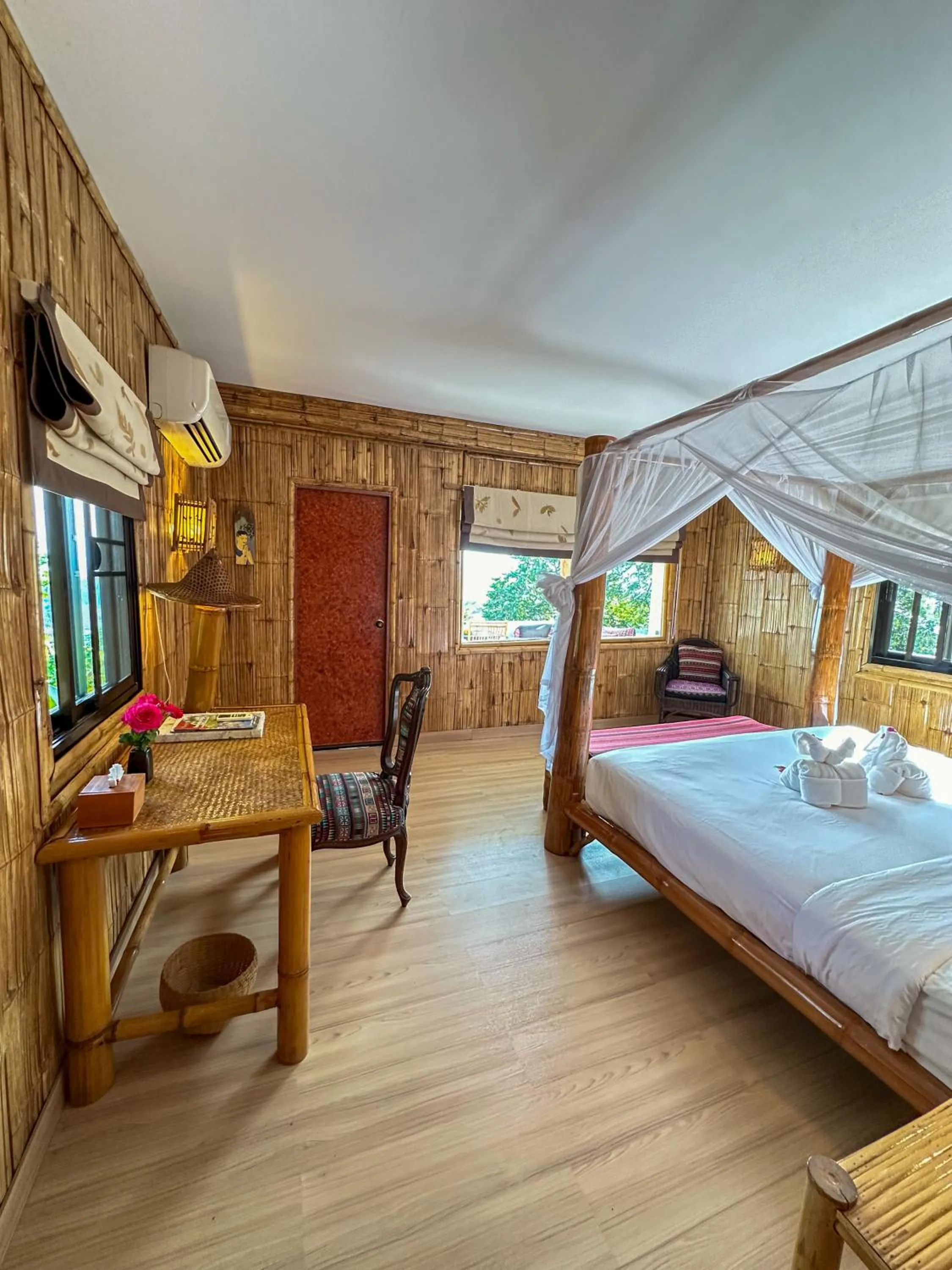 Bedroom, Bed in Phu Chaisai Chiang Rai Mountain Resort