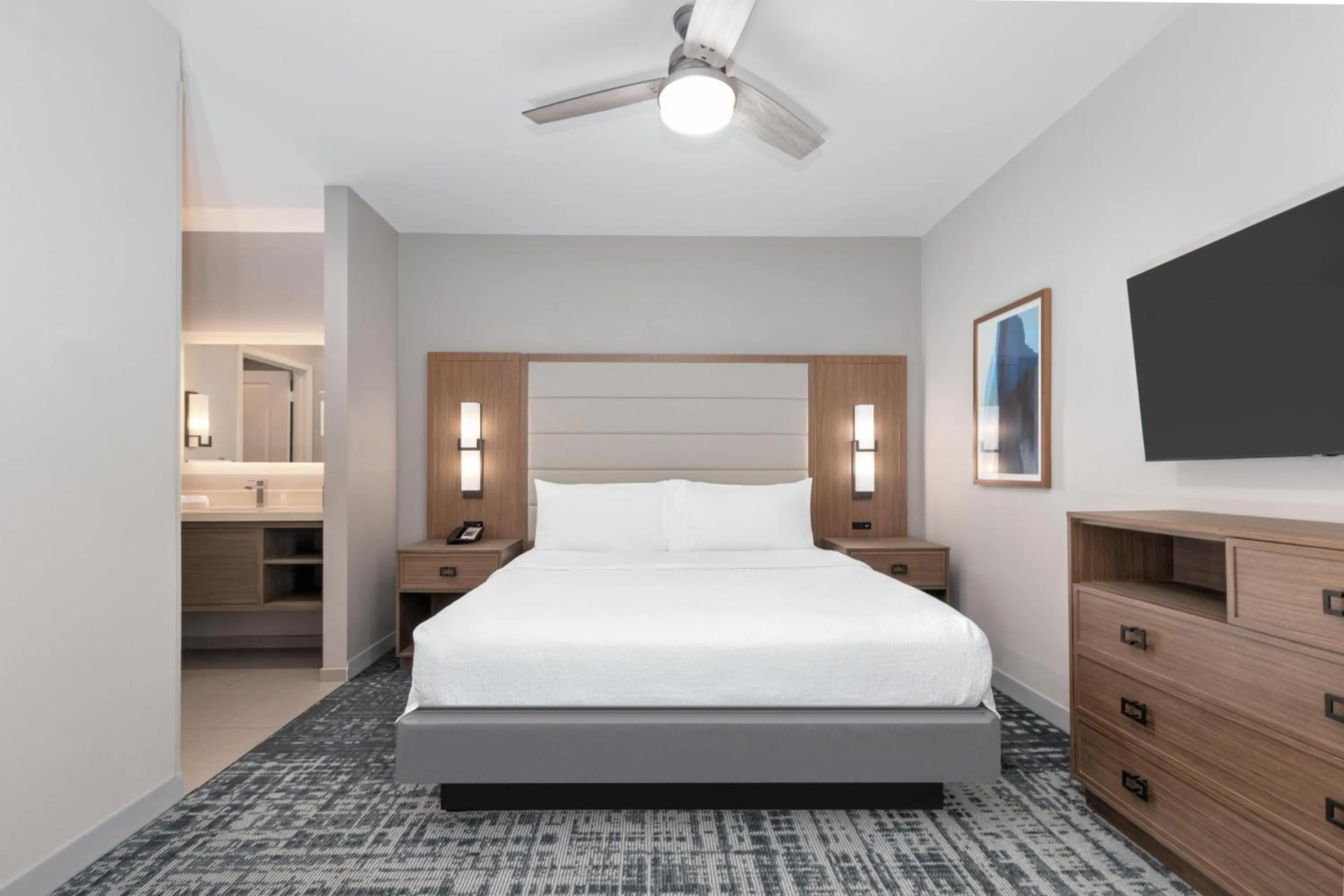 Bed in Homewood Suites By Hilton Houston Memorial