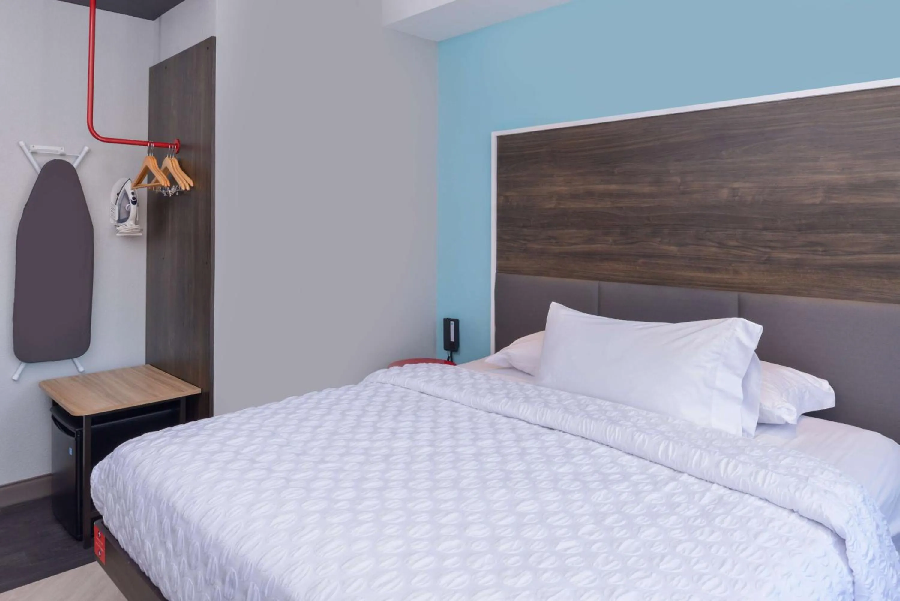 Bed in Tru By Hilton Little Rock West