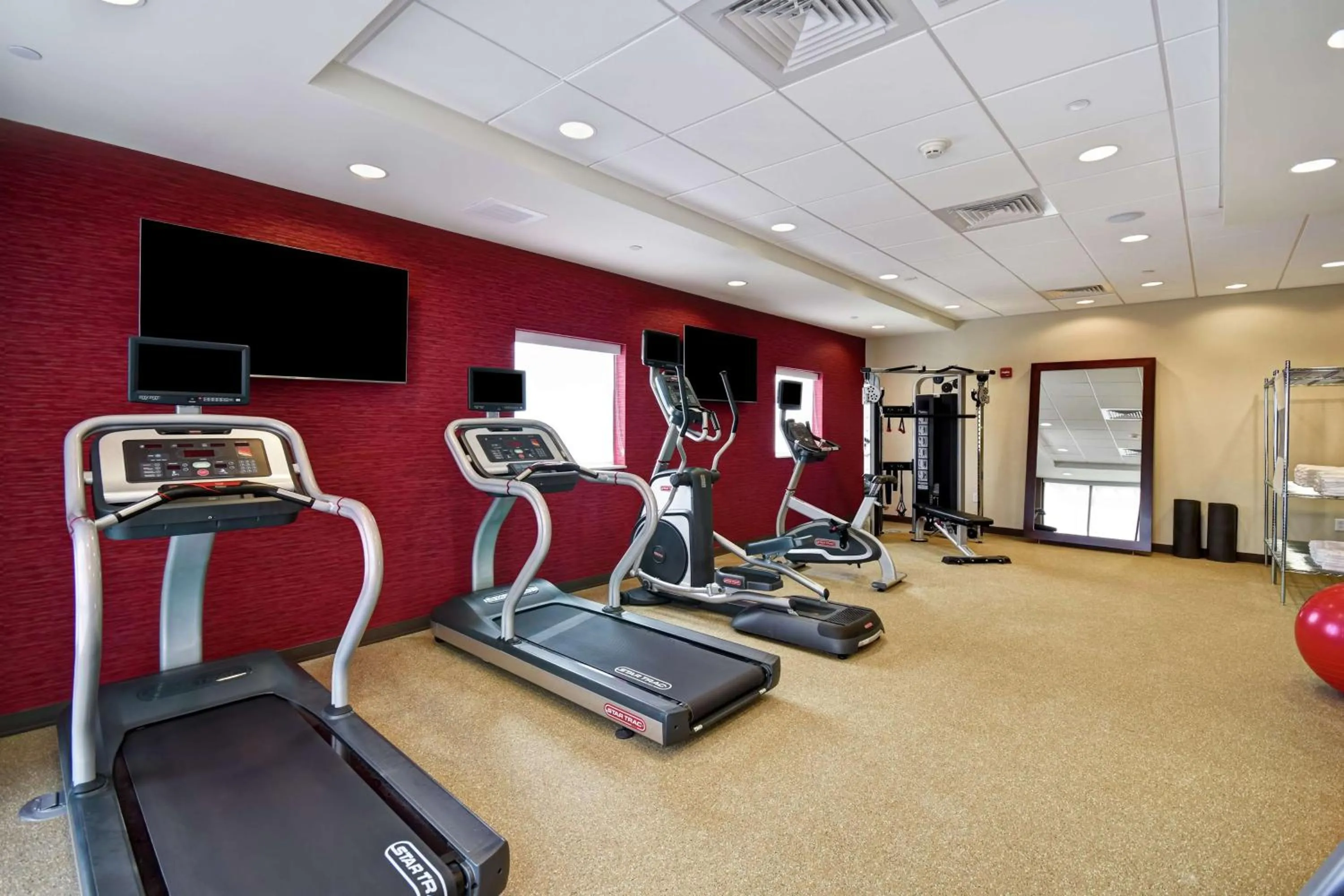 Fitness centre/facilities in Home2 Suites Mechanicsburg