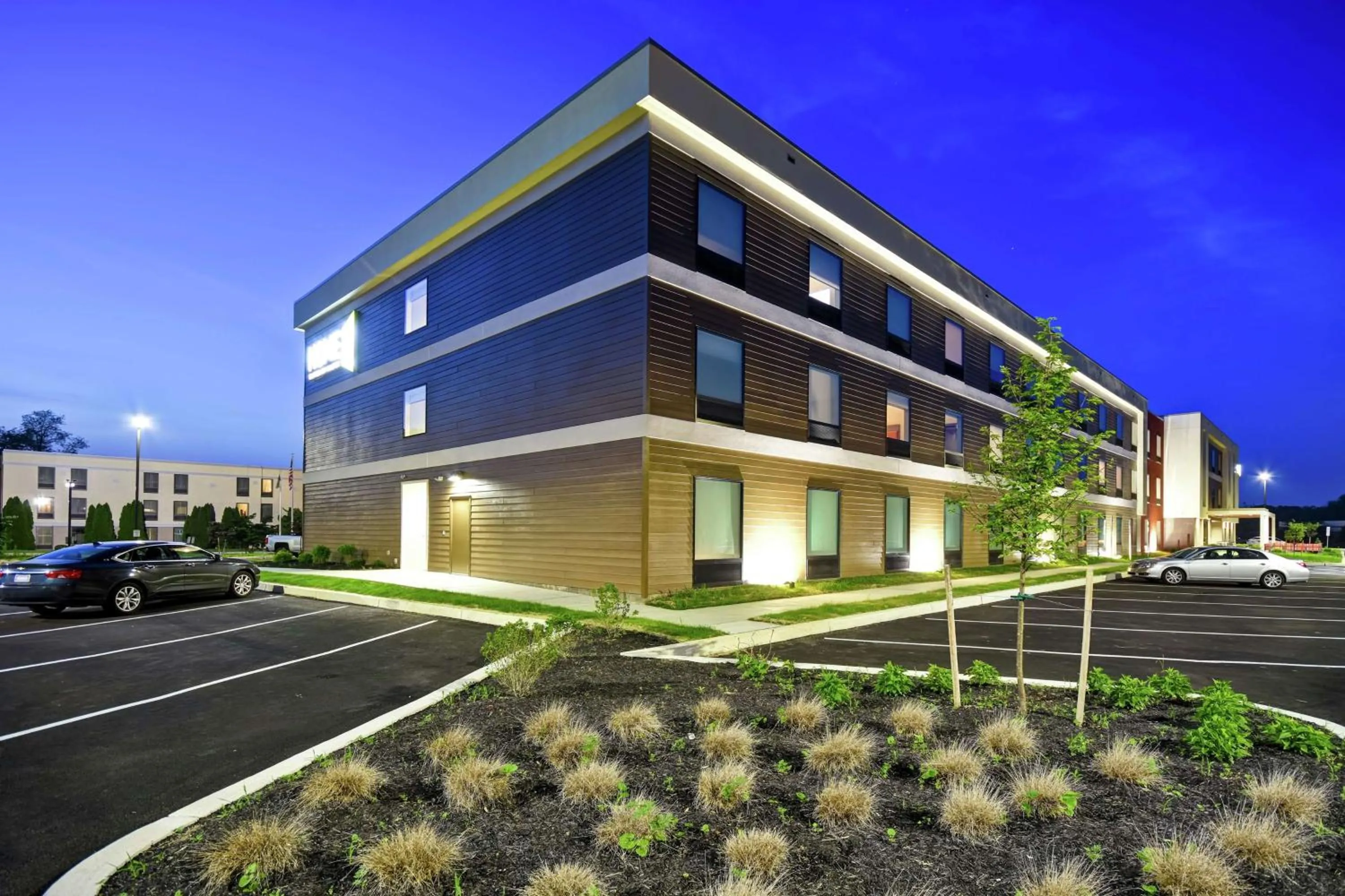 Property building in Home2 Suites Mechanicsburg