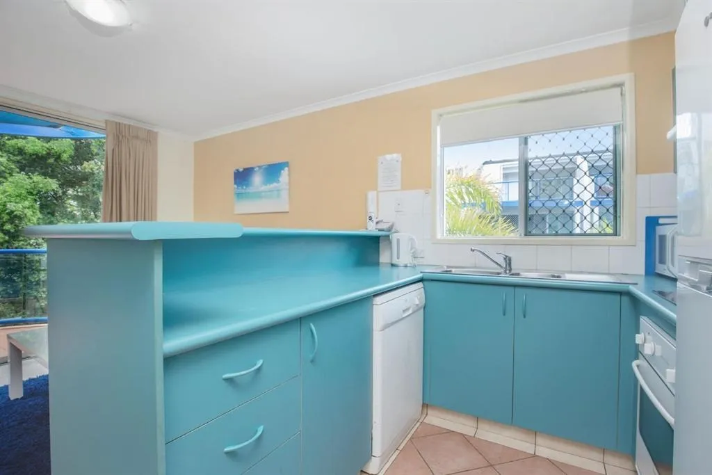 Kitchen or kitchenette in Surfers Beach Resort One