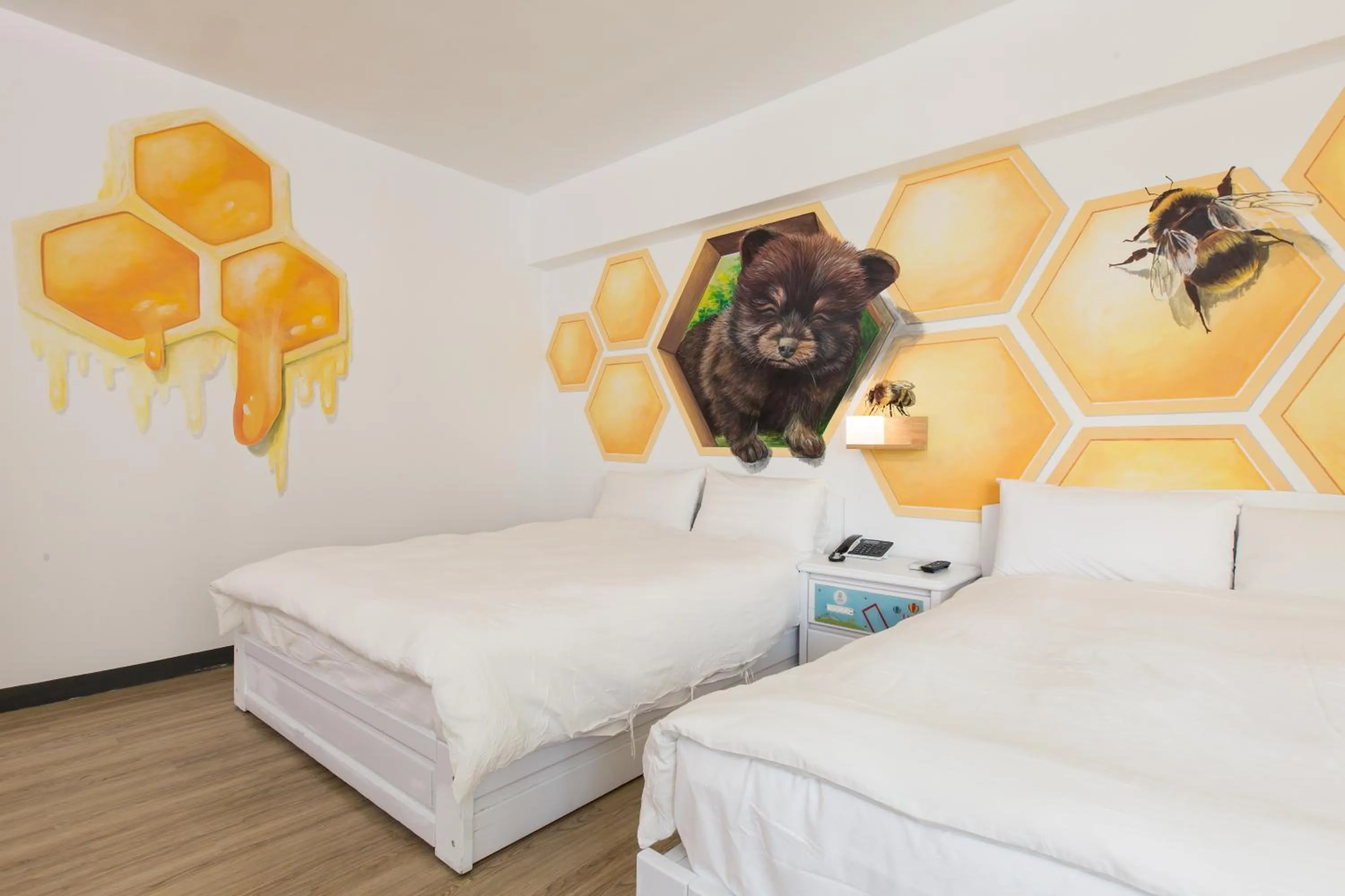 Photo of the whole room, Bed in Traveller Inn - Mido Hotel