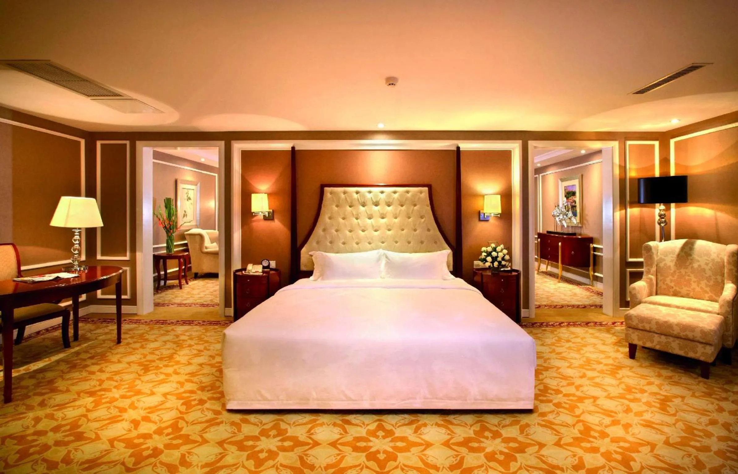 Bed in Country Garden Phoenix Hotels Shenyang Yuhong
