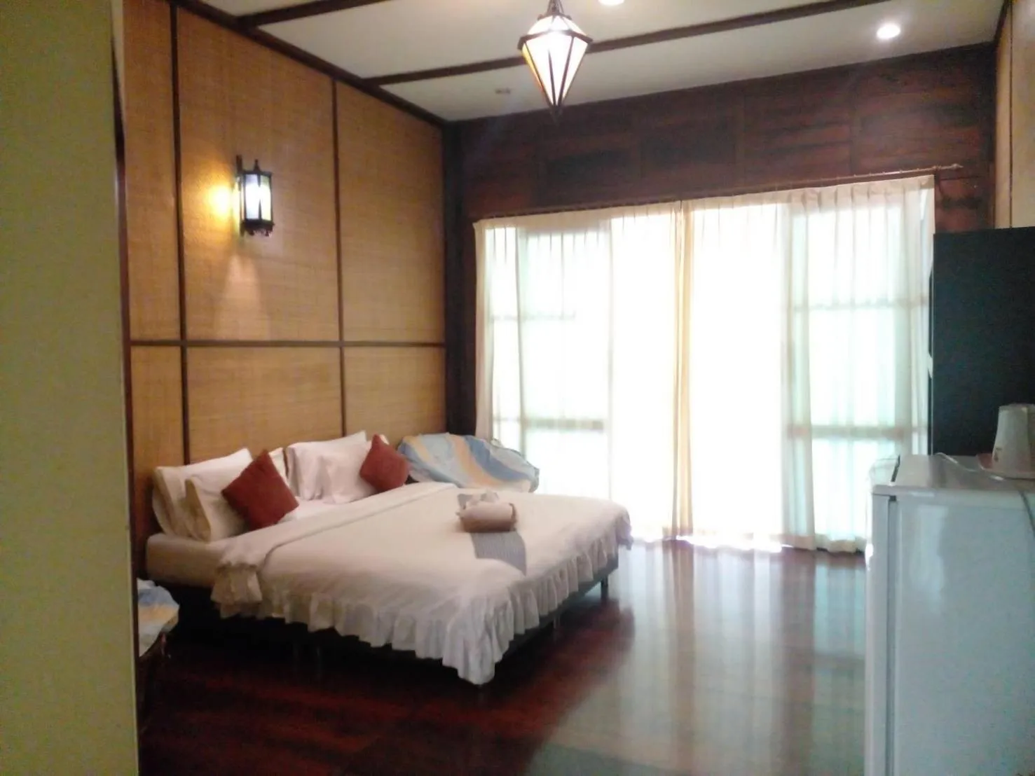 Bed in BaanSuanLeelawadee Resort Amphawa