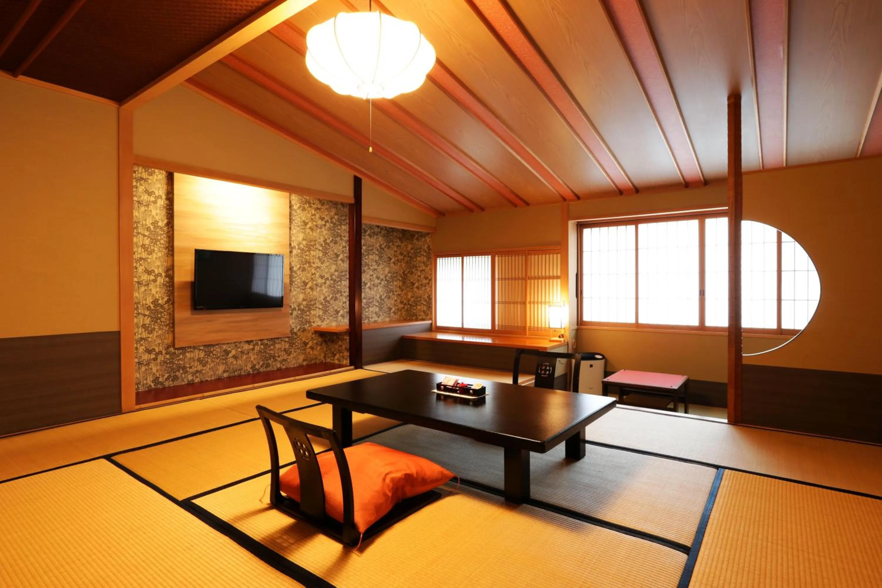 Photo of the whole room in Onishiya Suishoen