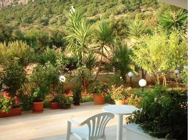 Filoxenia Hotel & Apartments