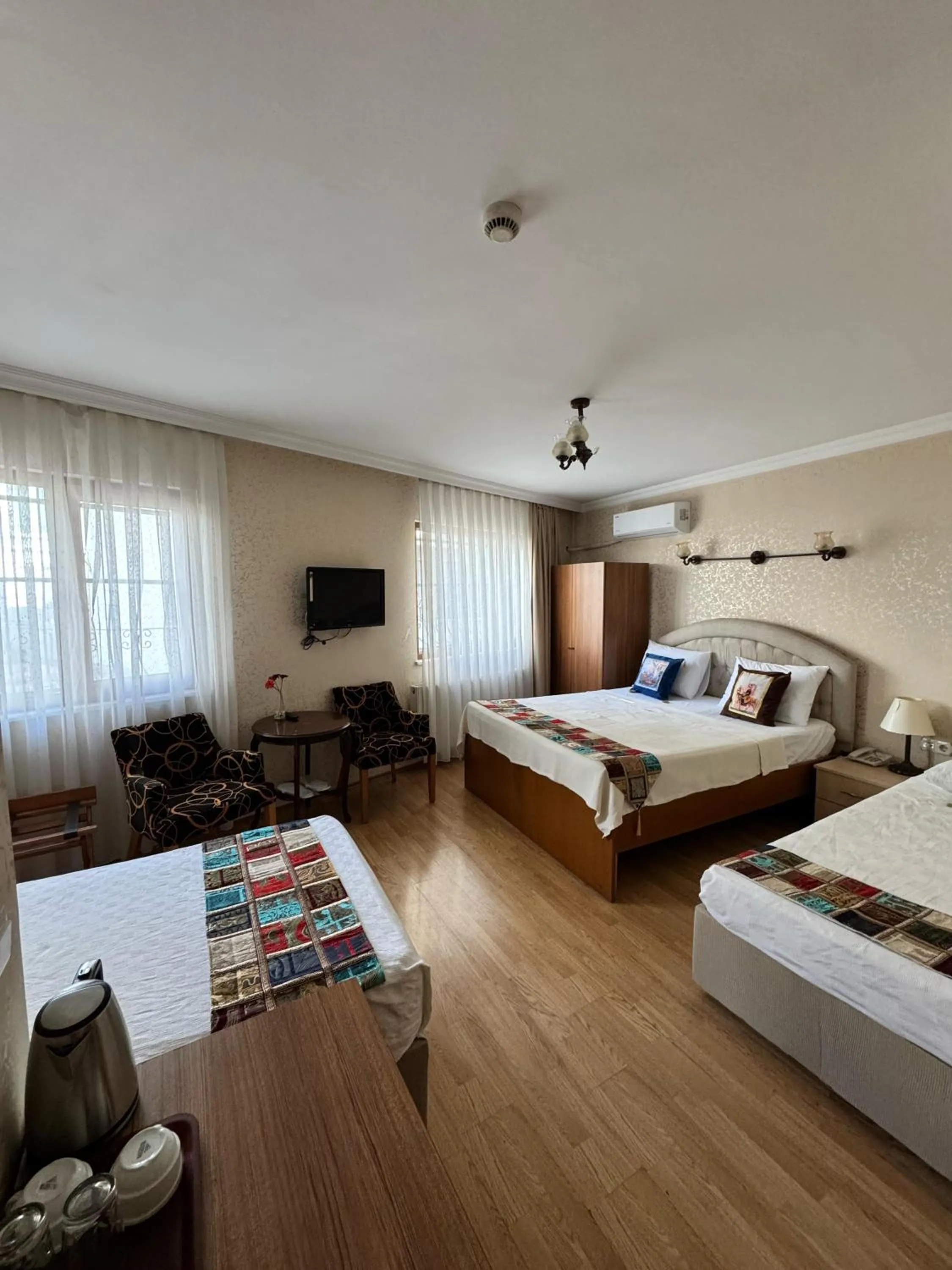 Photo of the whole room, Bed in Hotel Ipekyolu