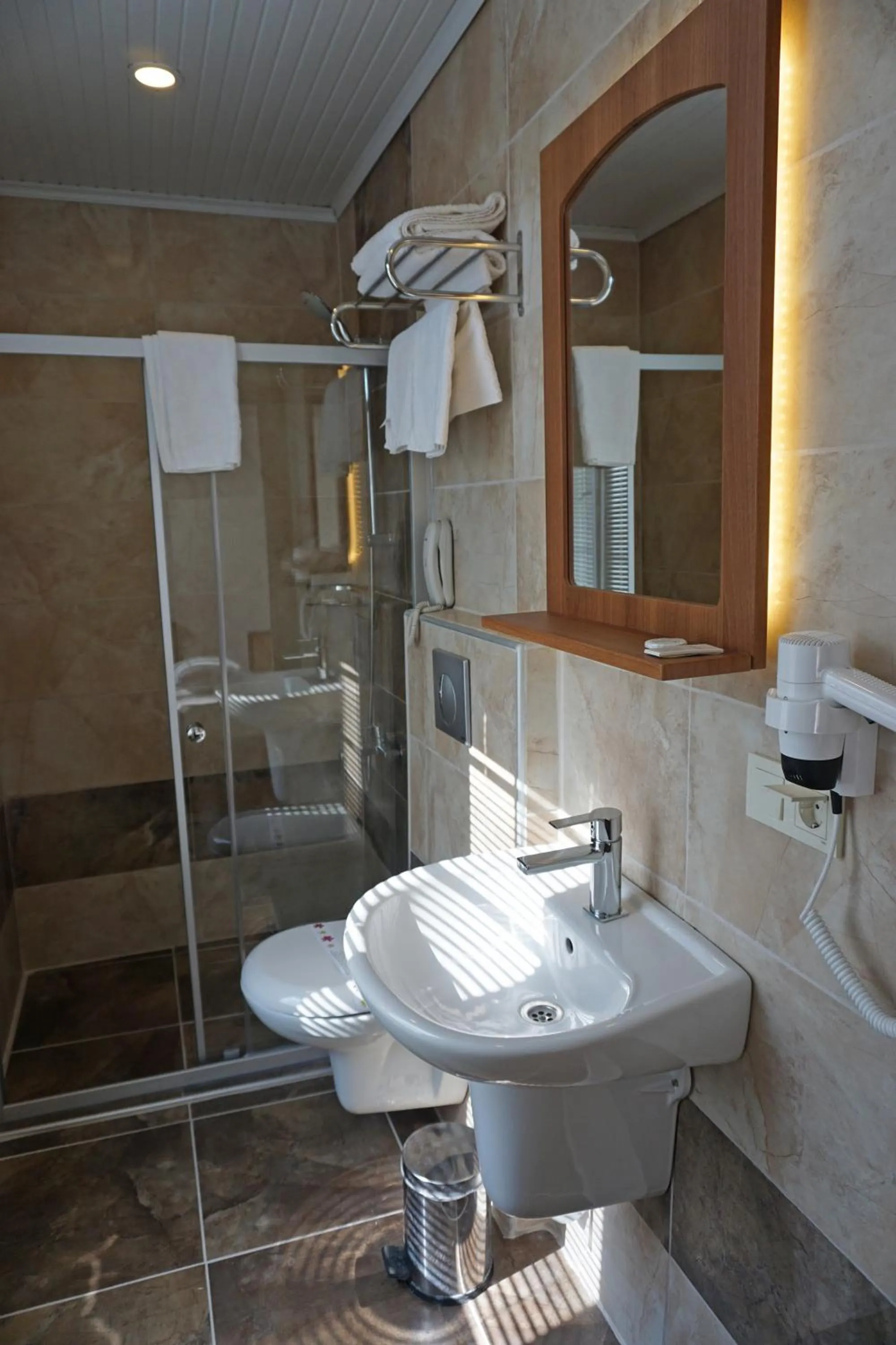 Shower in Aqua Boss Hotel