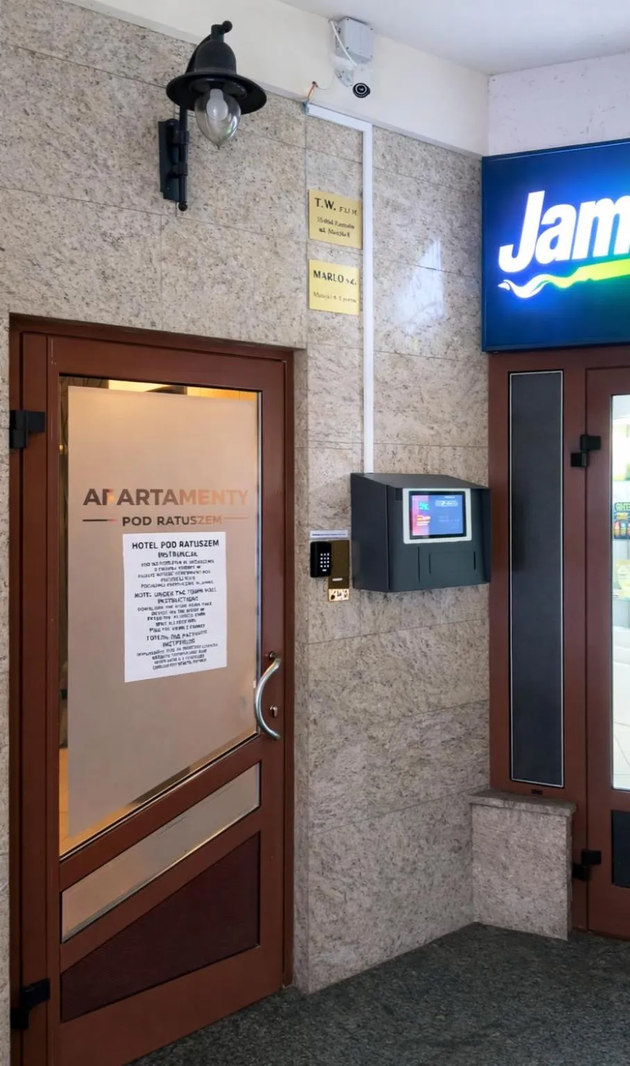 Facade/entrance in Pod Ratuszem