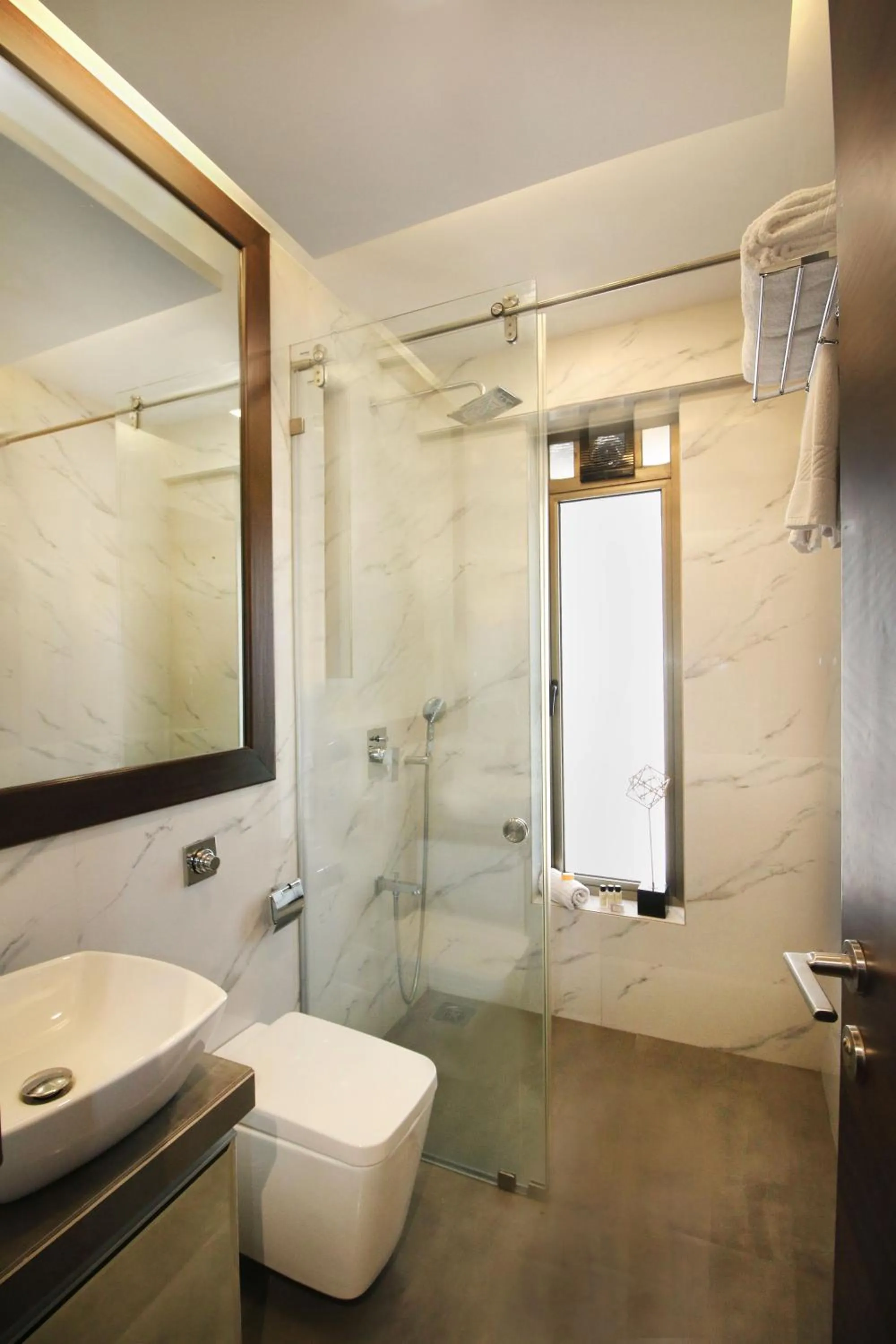 Toilet in Theory9 Premium Service Apartments Khar