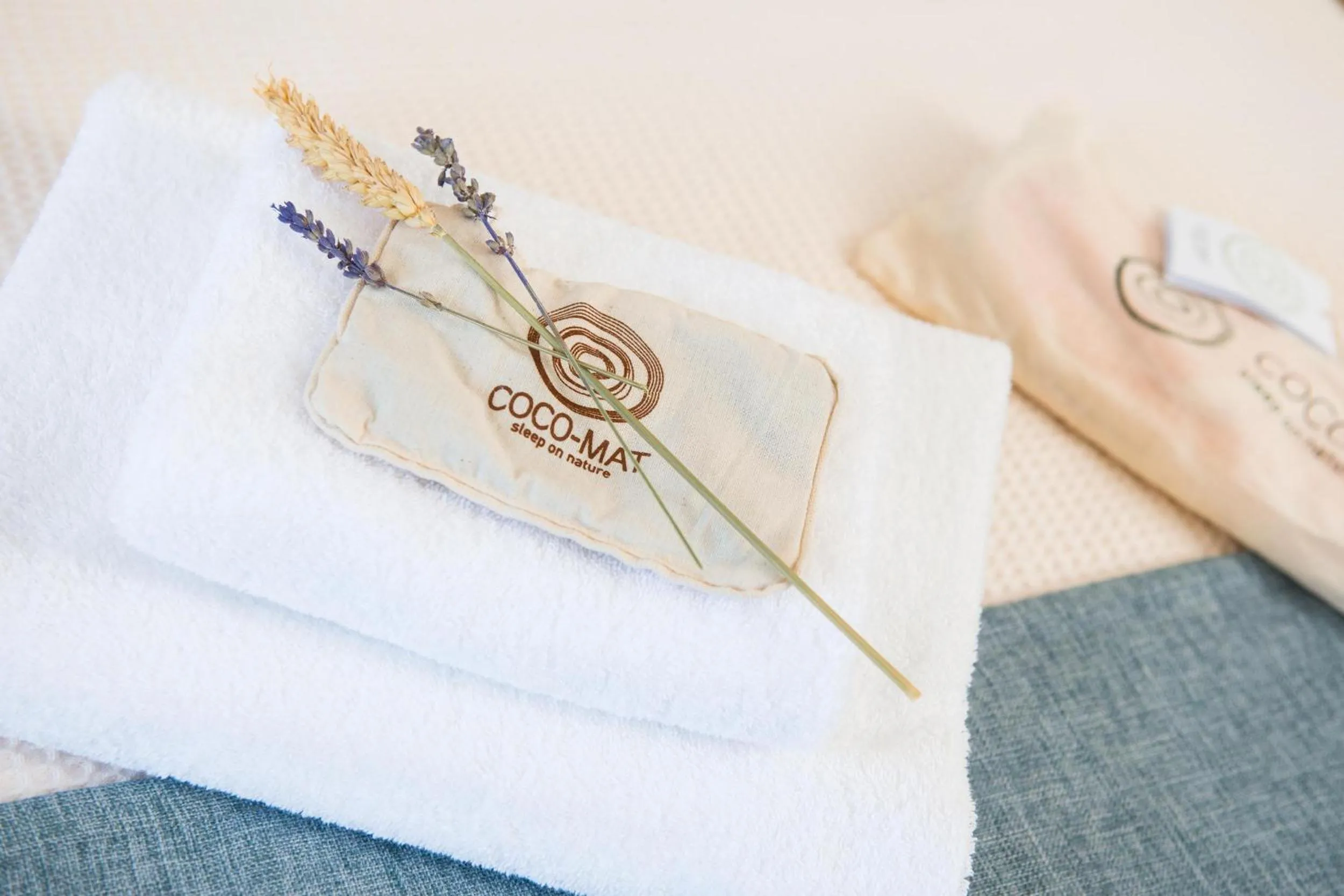 Logo/Certificate/Sign in Hotel Villa Natassa